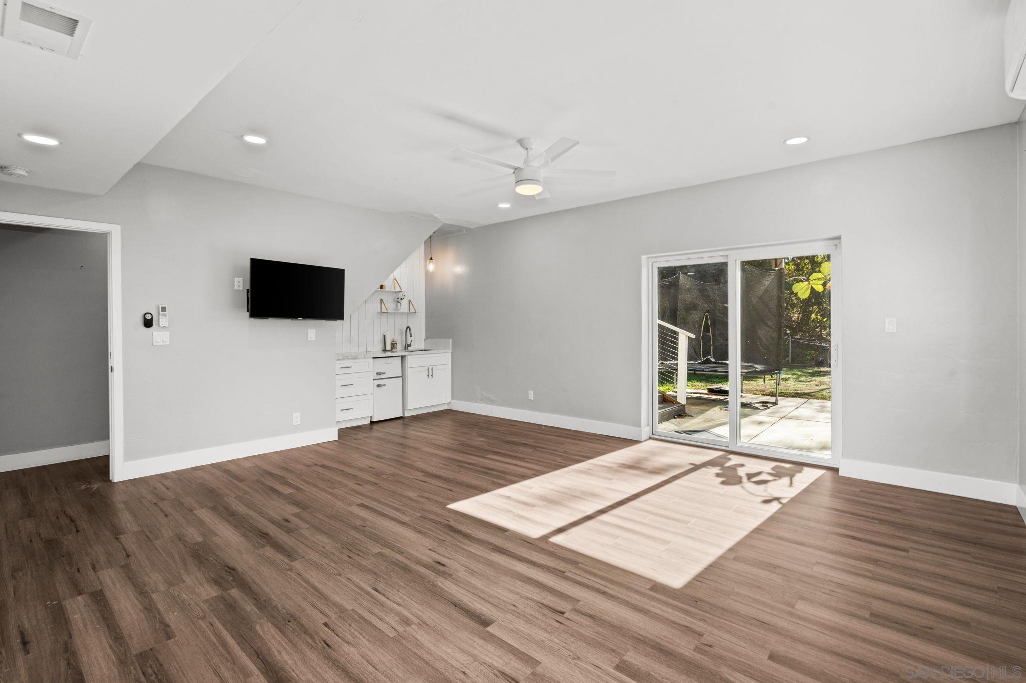 Detail Gallery Image 28 of 46 For 10059  Estrella Dr, La Mesa,  CA 91941 - 4 Beds | 4 Baths