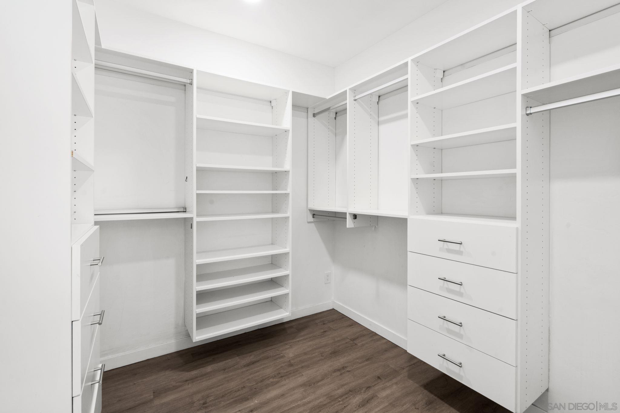 Detail Gallery Image 35 of 46 For 10059  Estrella Dr, La Mesa,  CA 91941 - 4 Beds | 4 Baths