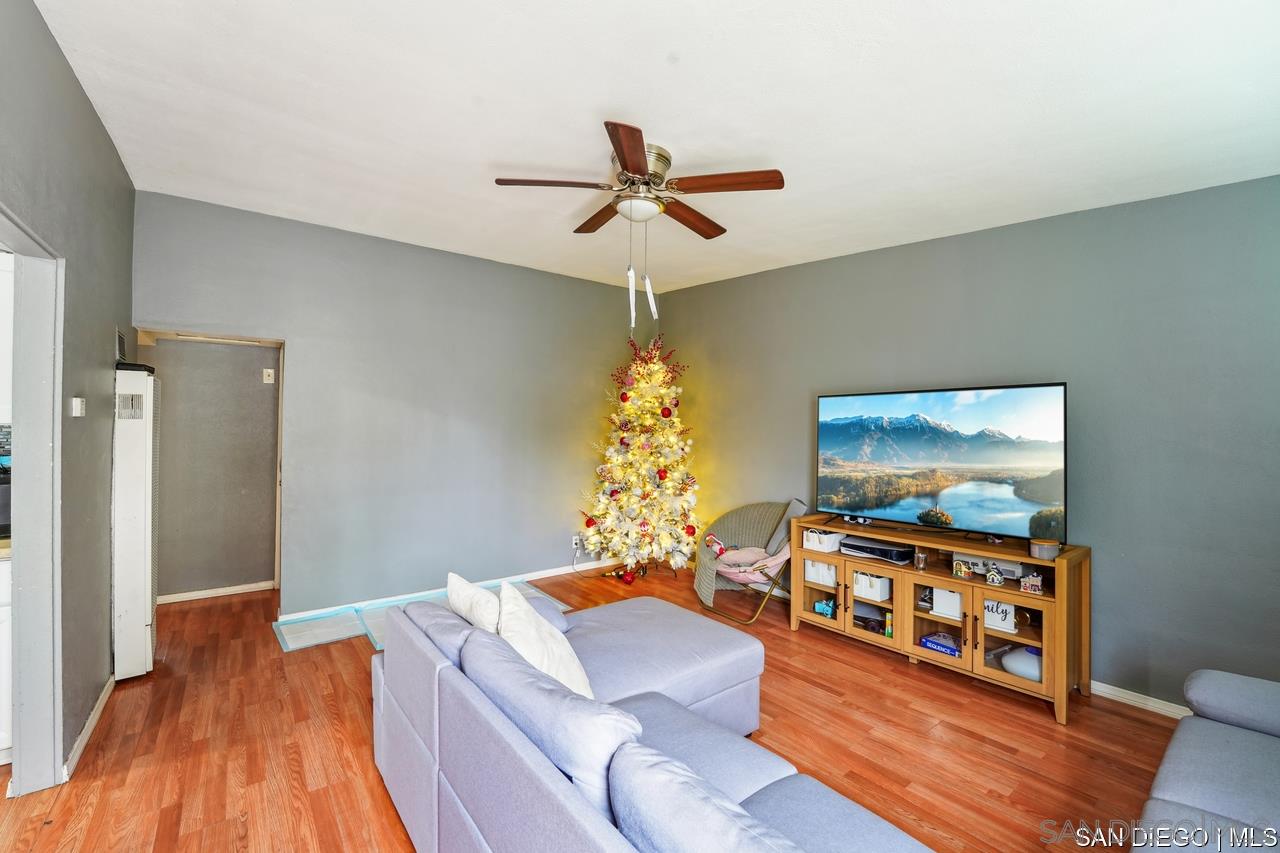 Detail Gallery Image 5 of 15 For 925  Magnolia Ave, Beaumont,  CA 92223 - – Beds | – Baths