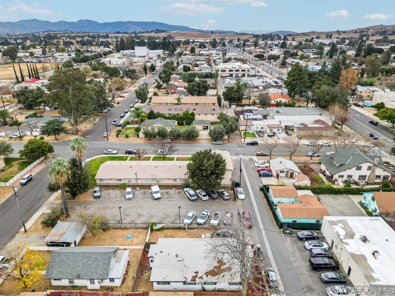 Detail Gallery Image 10 of 15 For 925  Magnolia Ave, Beaumont,  CA 92223 - – Beds | – Baths