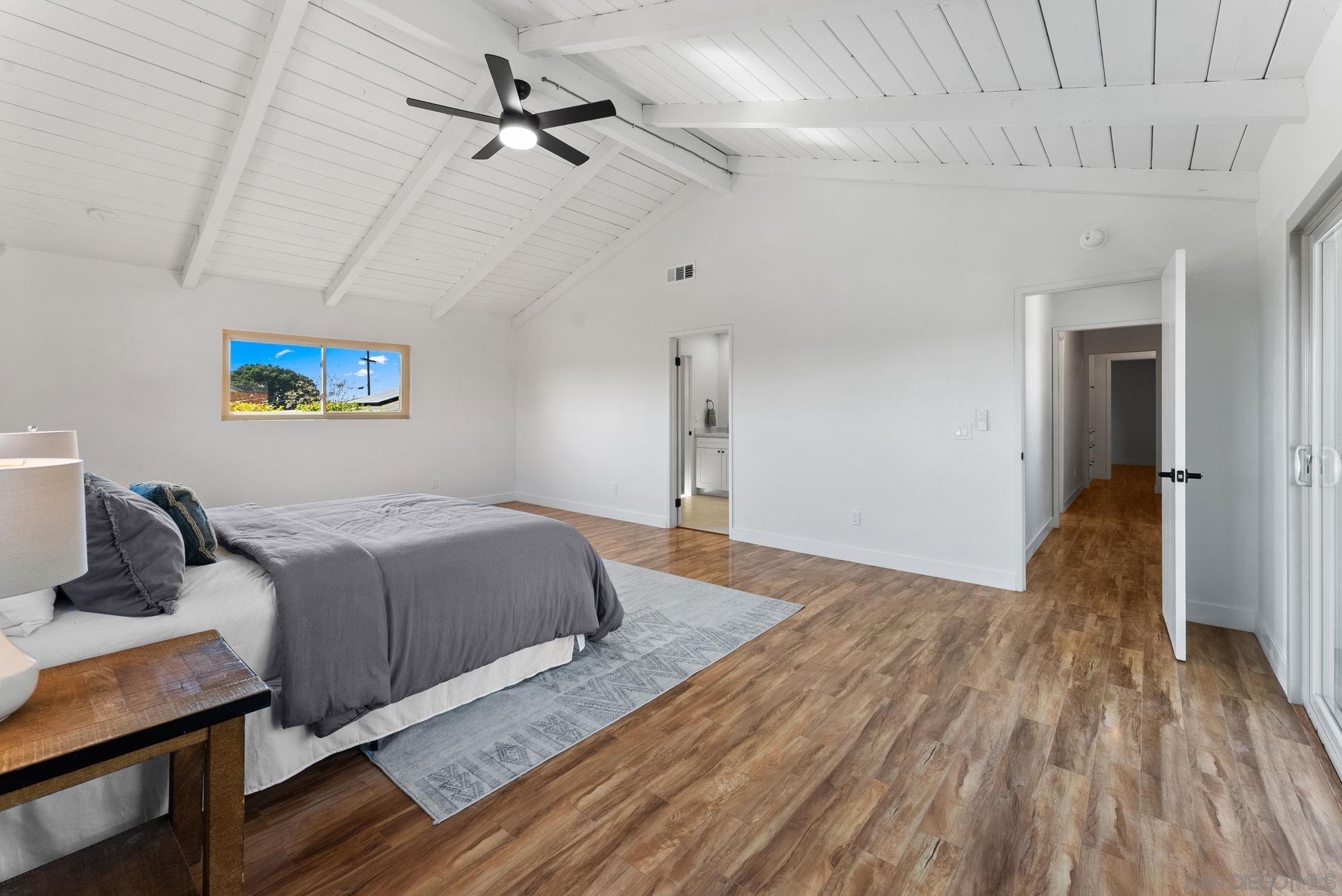 Detail Gallery Image 11 of 38 For 725  Peggy Dr, San Diego,  CA 92114 - 5 Beds | 2/1 Baths