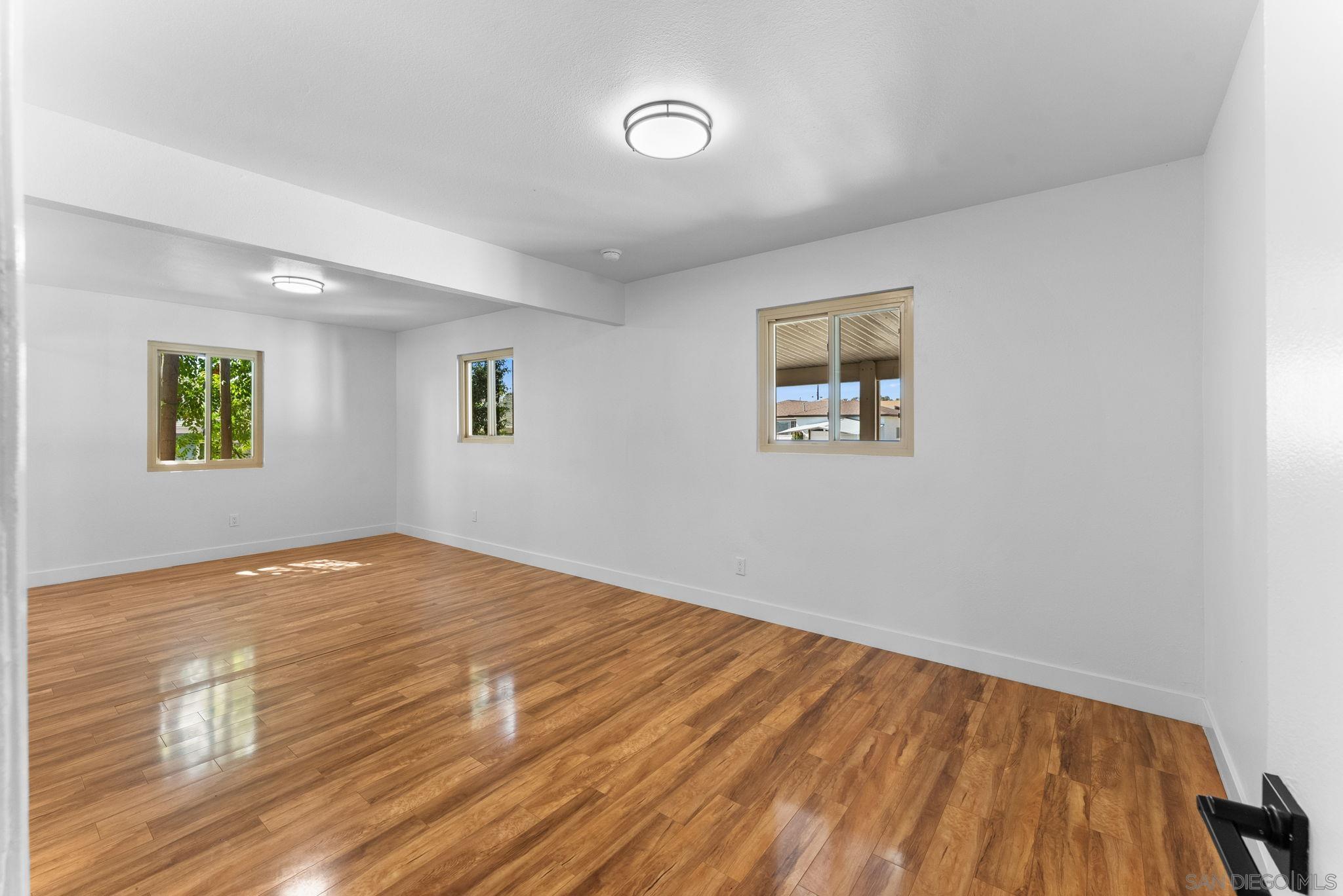 Detail Gallery Image 16 of 38 For 725  Peggy Dr, San Diego,  CA 92114 - 5 Beds | 2/1 Baths