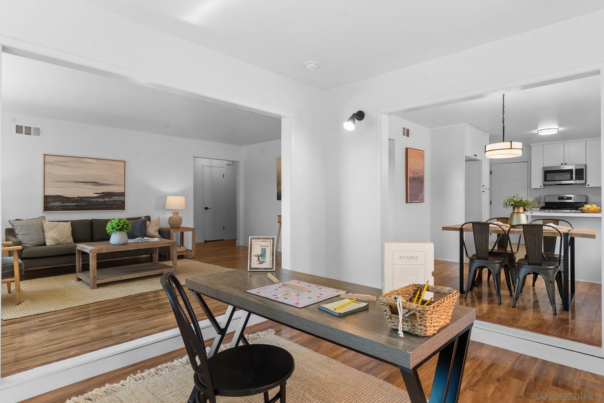 Detail Gallery Image 8 of 38 For 725  Peggy Dr, San Diego,  CA 92114 - 5 Beds | 2/1 Baths