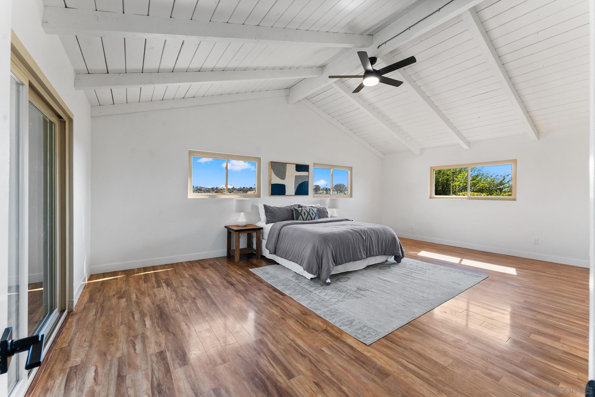 Detail Gallery Image 10 of 38 For 725  Peggy Dr, San Diego,  CA 92114 - 5 Beds | 2/1 Baths