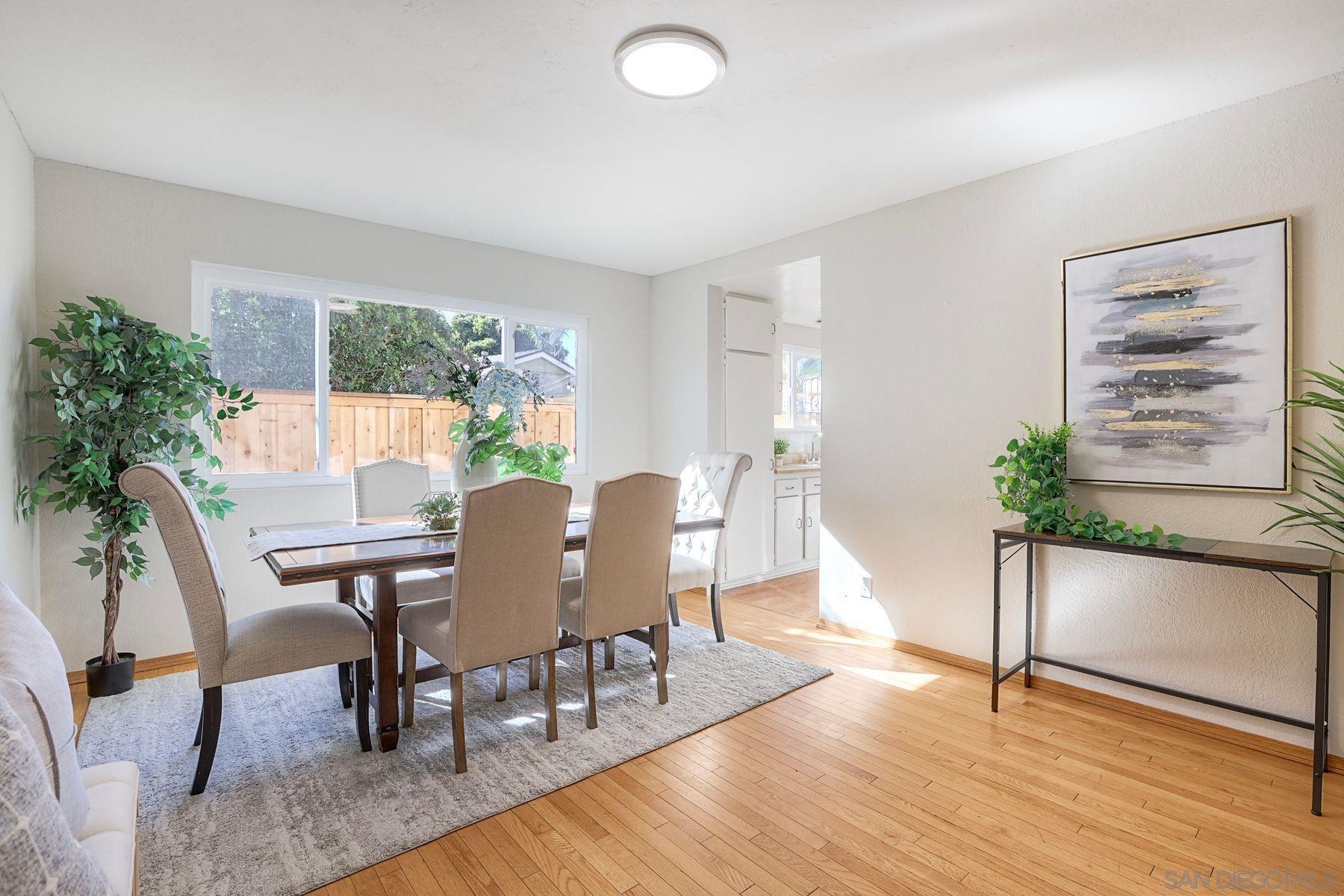 Detail Gallery Image 8 of 26 For 1413  Dawn Ct, San Marcos,  CA 92069 - 4 Beds | 2 Baths