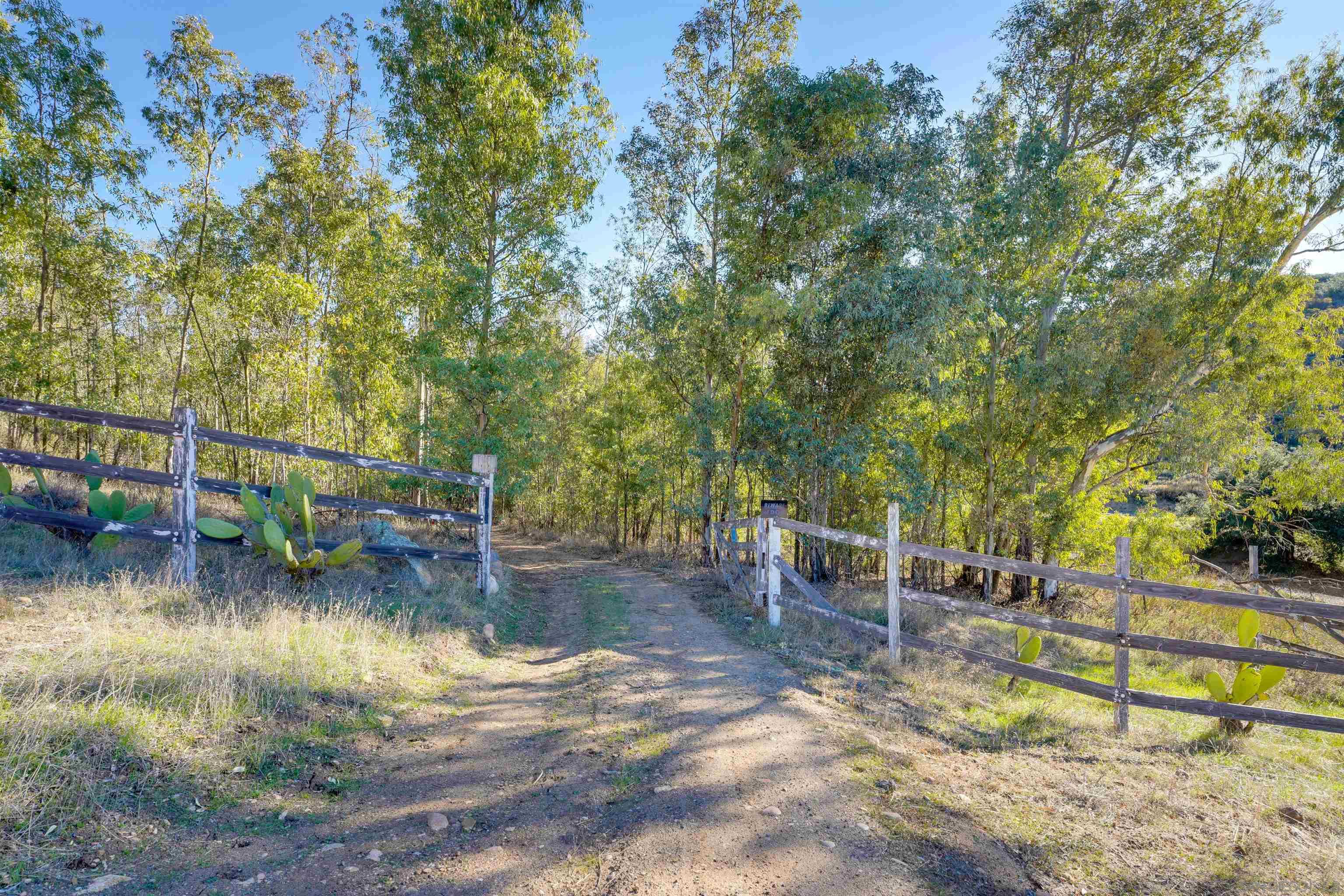 Detail Gallery Image 14 of 61 For , Ramona,  CA 92065 - – Beds | – Baths