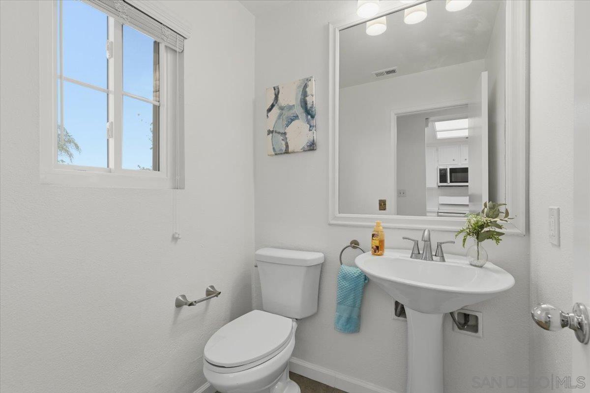 Detail Gallery Image 12 of 24 For 8973  Arlingdale Way, Spring Valley,  CA 91977 - 2 Beds | 2/1 Baths