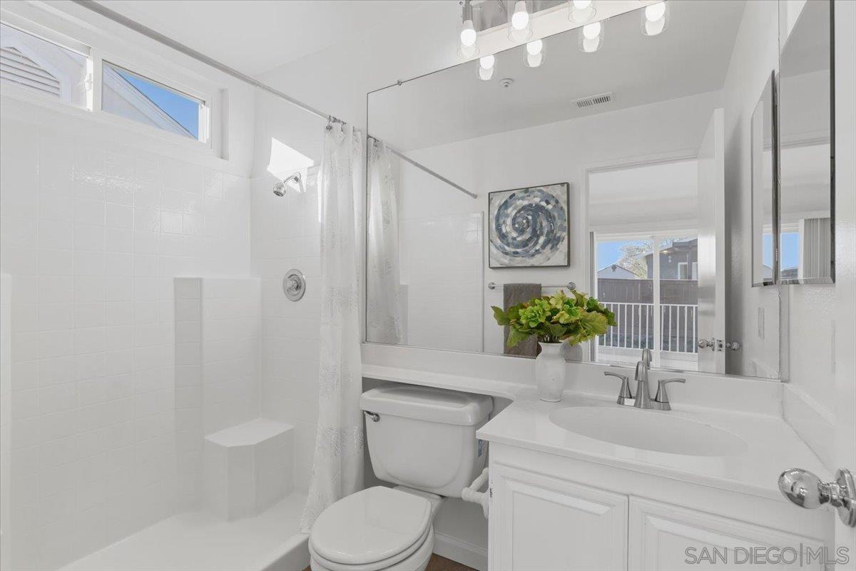 Detail Gallery Image 8 of 24 For 8973  Arlingdale Way, Spring Valley,  CA 91977 - 2 Beds | 2/1 Baths