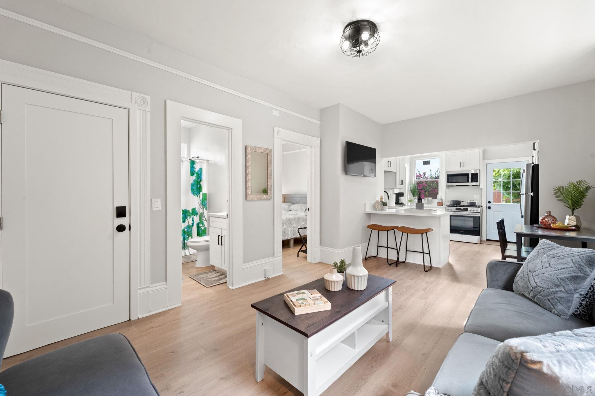 Detail Gallery Image 16 of 75 For 2174  Logan Ave, San Diego,  CA 92113 - – Beds | – Baths