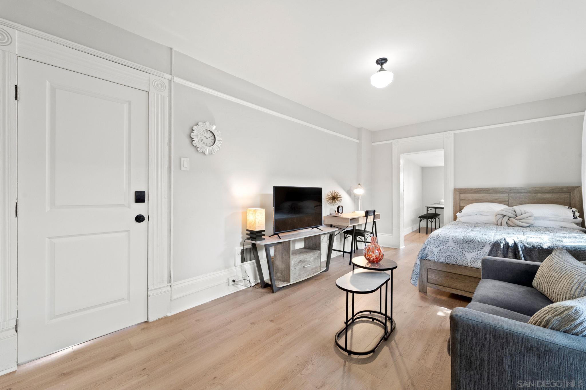 Detail Gallery Image 33 of 75 For 2174  Logan Ave, San Diego,  CA 92113 - – Beds | – Baths