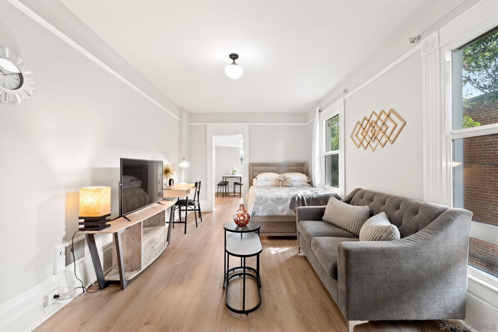 Detail Gallery Image 34 of 75 For 2174  Logan Ave, San Diego,  CA 92113 - – Beds | – Baths