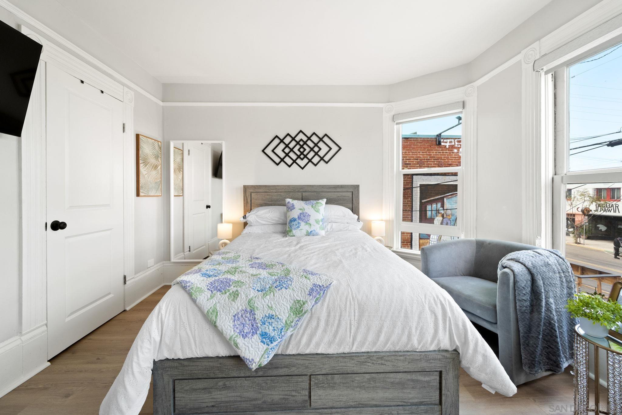 Detail Gallery Image 9 of 75 For 2174  Logan Ave, San Diego,  CA 92113 - – Beds | – Baths