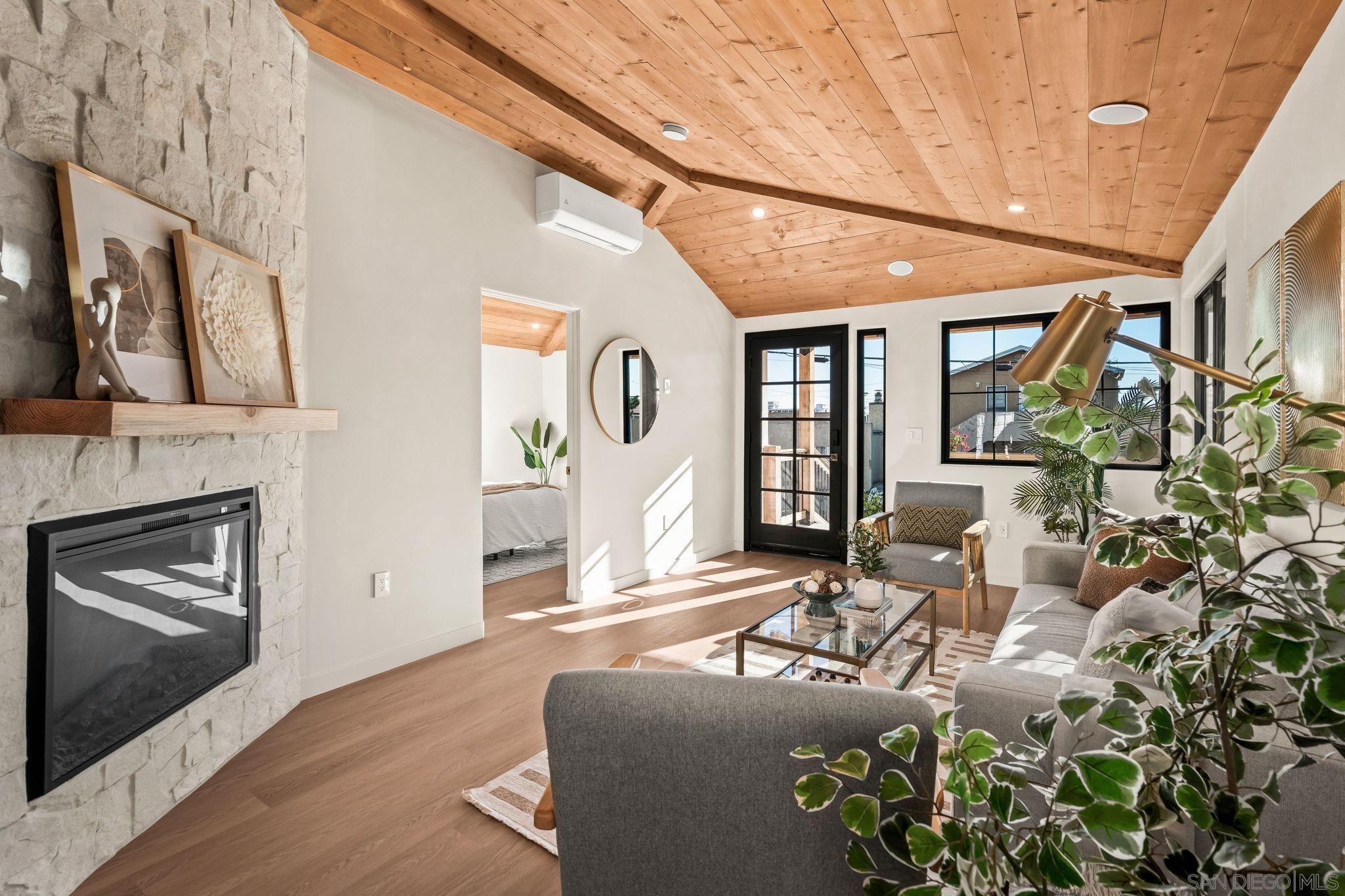 Detail Gallery Image 14 of 70 For 1566  Evergreen St, San Diego,  CA 92106 - 3 Beds | 2 Baths