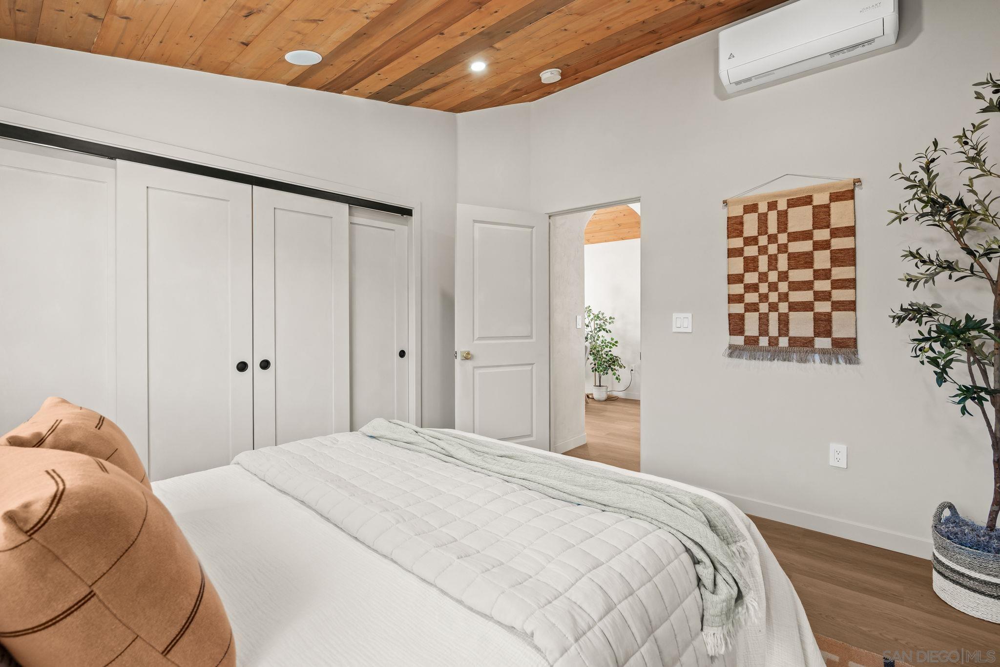 Detail Gallery Image 20 of 70 For 1566  Evergreen St, San Diego,  CA 92106 - 3 Beds | 2 Baths