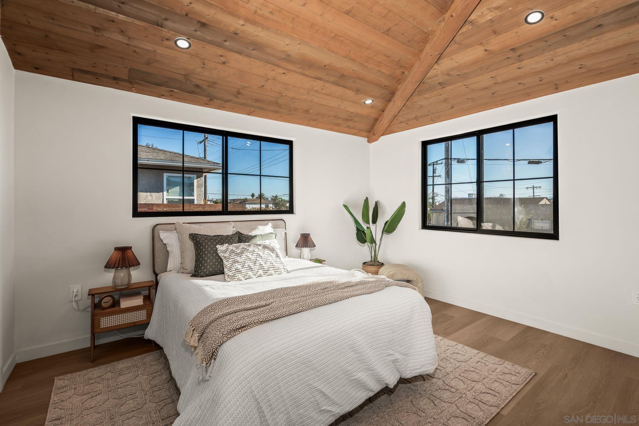 Detail Gallery Image 22 of 70 For 1566  Evergreen St, San Diego,  CA 92106 - 3 Beds | 2 Baths