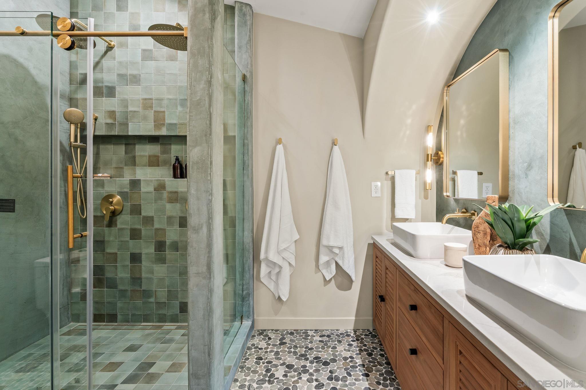 Detail Gallery Image 24 of 69 For 1566  Evergreen St, San Diego,  CA 92106 - 3 Beds | 2 Baths