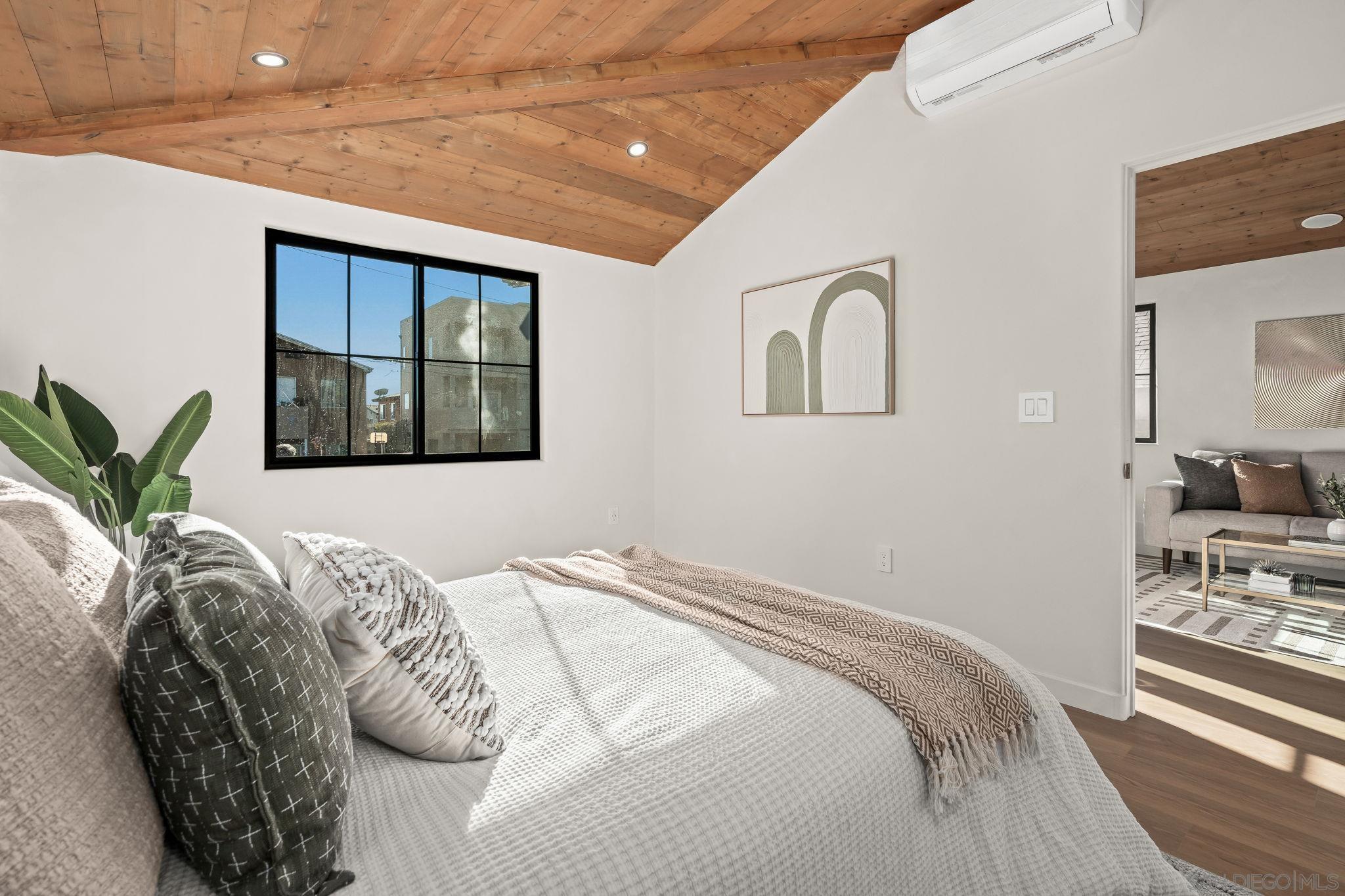 Detail Gallery Image 33 of 70 For 1566  Evergreen St, San Diego,  CA 92106 - 3 Beds | 2 Baths