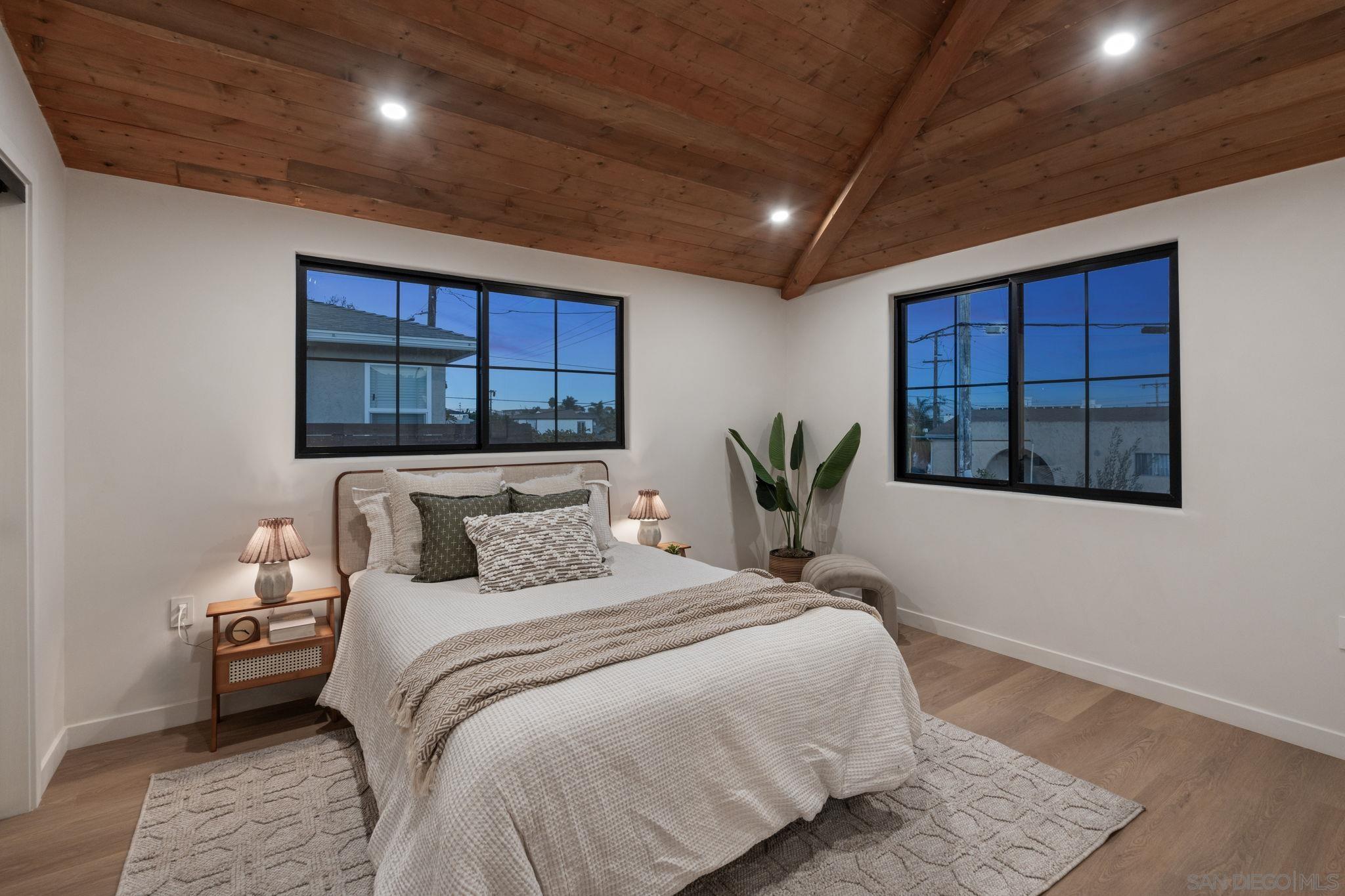 Detail Gallery Image 47 of 70 For 1566  Evergreen St, San Diego,  CA 92106 - 3 Beds | 2 Baths