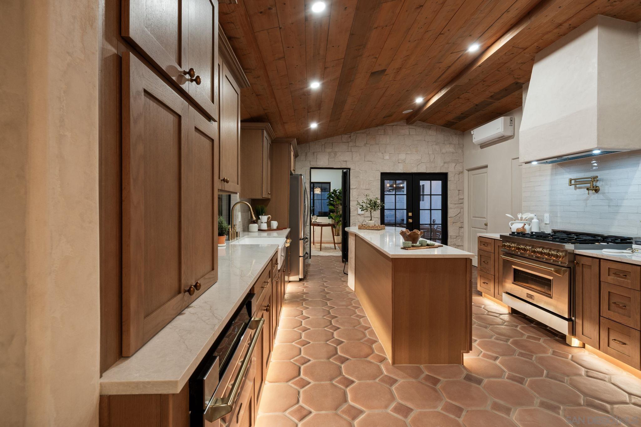 Detail Gallery Image 56 of 70 For 1566  Evergreen St, San Diego,  CA 92106 - 3 Beds | 2 Baths