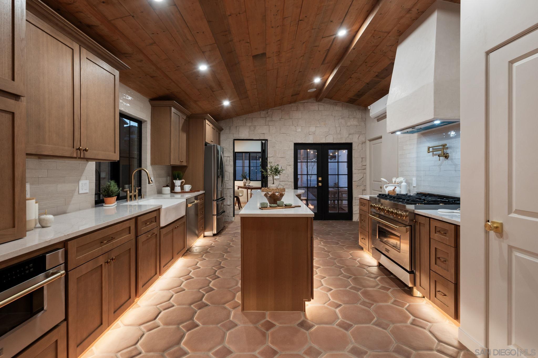 Detail Gallery Image 57 of 70 For 1566  Evergreen St, San Diego,  CA 92106 - 3 Beds | 2 Baths