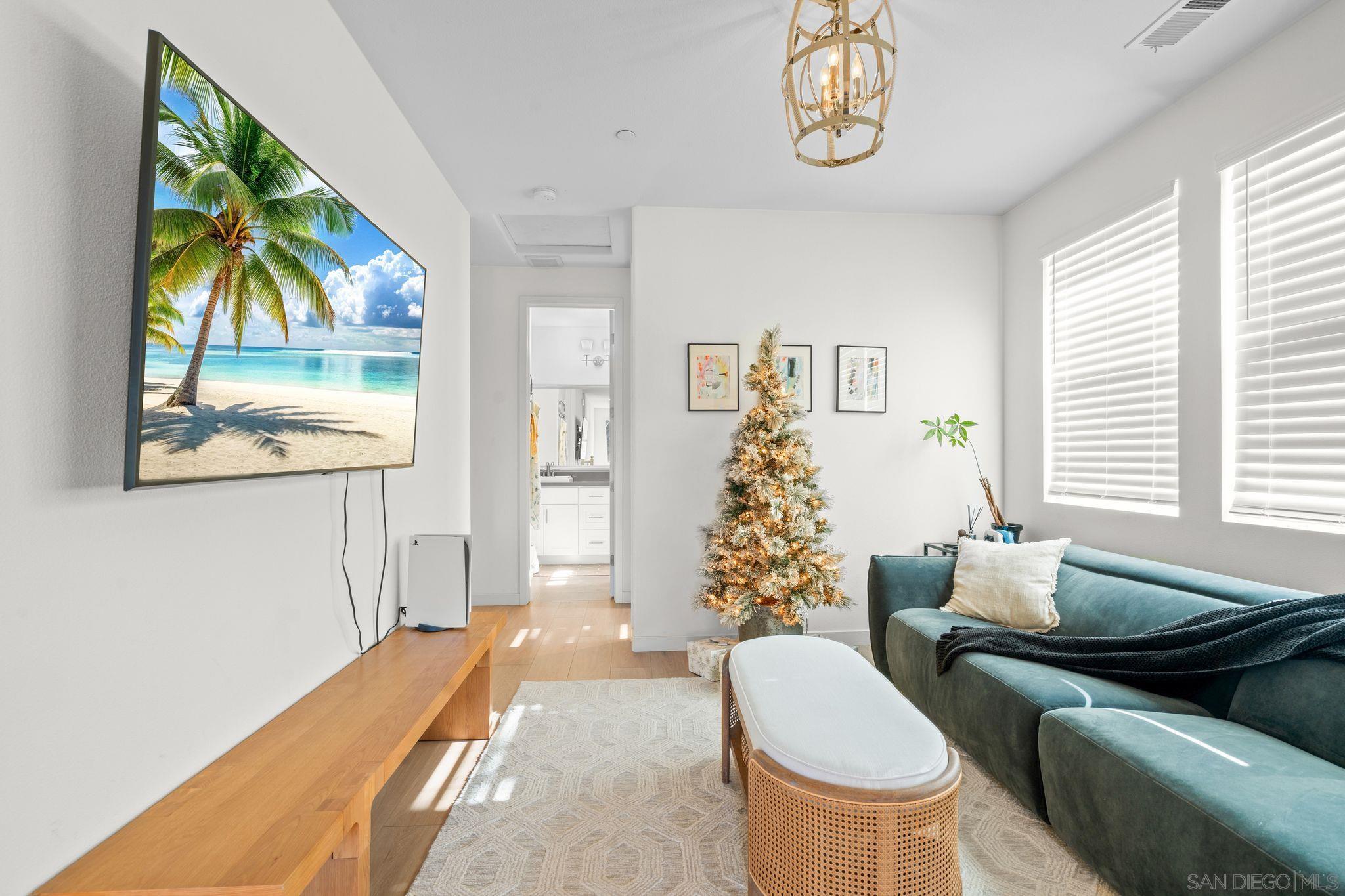 Detail Gallery Image 16 of 38 For 835  Vera St, Solana Beach,  CA 92075 - 4 Beds | 3 Baths