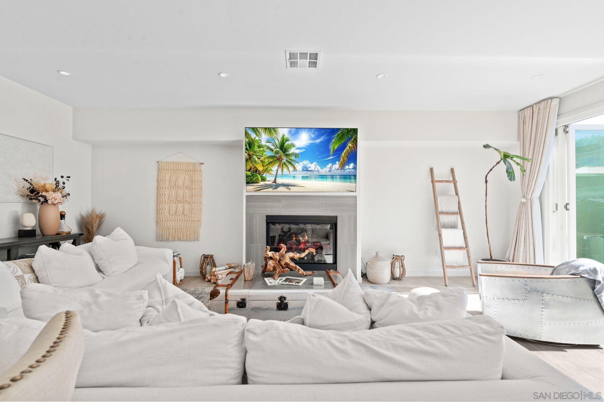 Detail Gallery Image 6 of 38 For 835  Vera St, Solana Beach,  CA 92075 - 4 Beds | 3 Baths