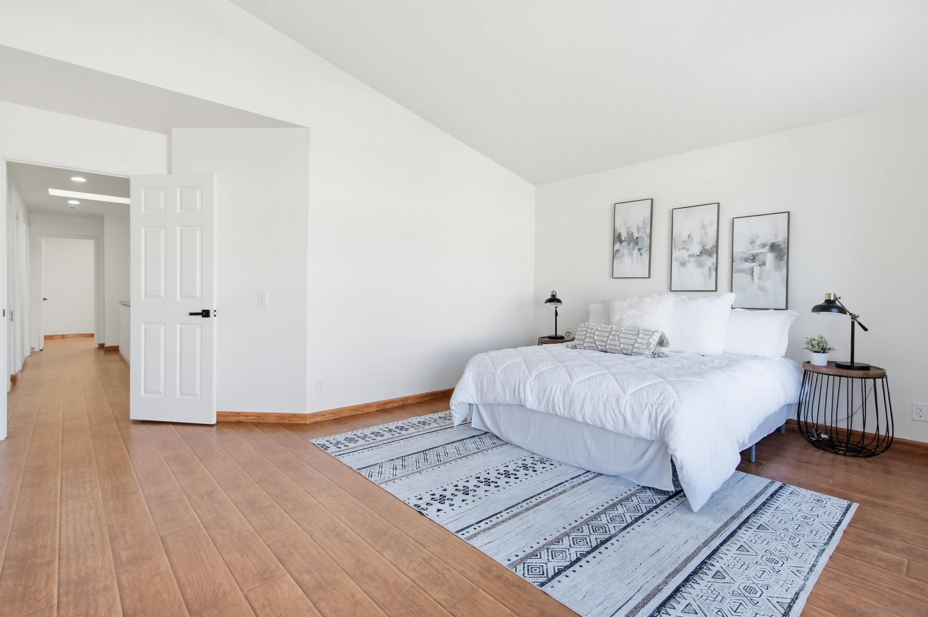 Detail Gallery Image 25 of 39 For 14128  Stoney Gate Place, San Diego,  CA 92128 - 4 Beds | 2/1 Baths