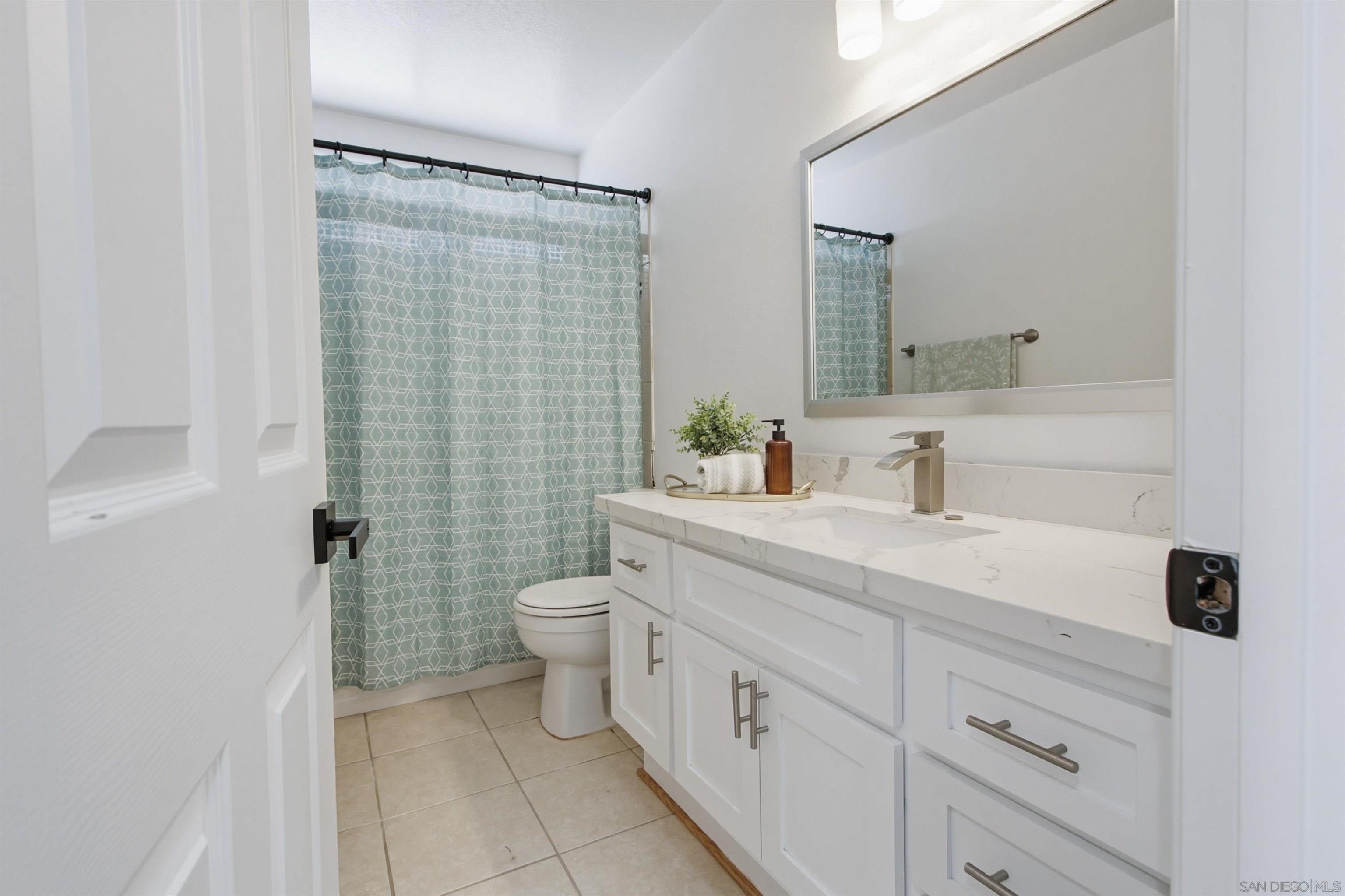 Detail Gallery Image 32 of 39 For 14128  Stoney Gate Place, San Diego,  CA 92128 - 4 Beds | 2/1 Baths