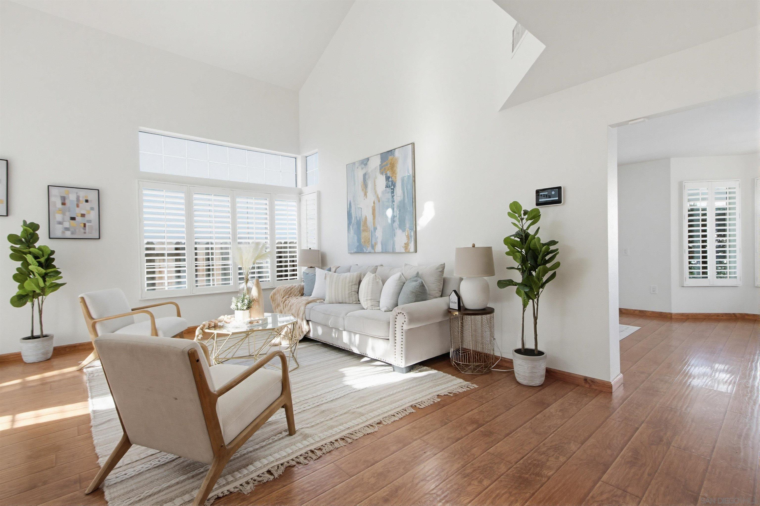 Detail Gallery Image 7 of 39 For 14128  Stoney Gate Place, San Diego,  CA 92128 - 4 Beds | 2/1 Baths