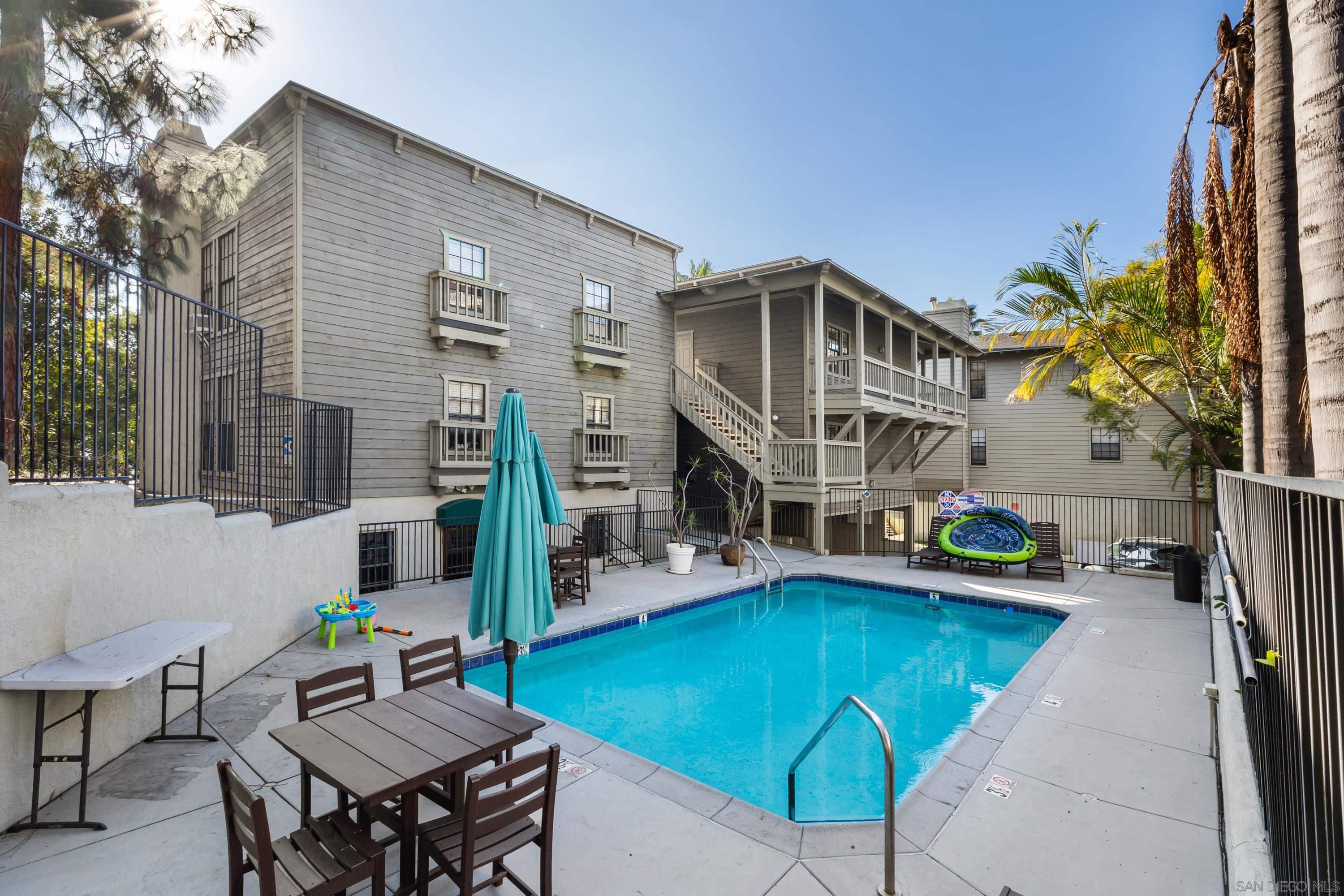 Detail Gallery Image 18 of 26 For 3961  Hortensia St  #H4,  San Diego,  CA 92110 - 2 Beds | 2 Baths