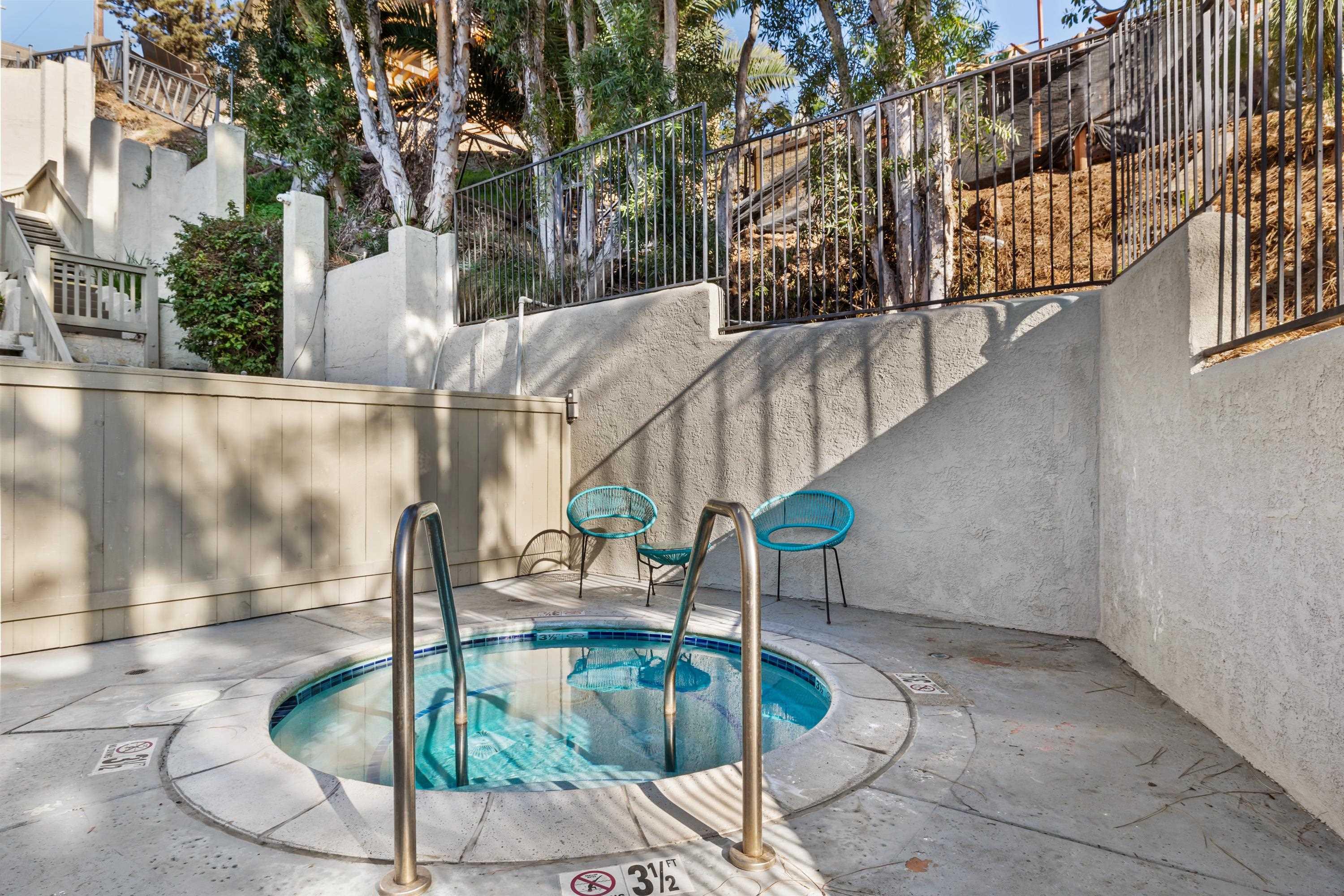 Detail Gallery Image 19 of 26 For 3961  Hortensia St  #H4,  San Diego,  CA 92110 - 2 Beds | 2 Baths