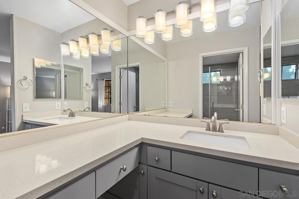 Detail Gallery Image 11 of 25 For 8860  Villa La Jolla Dr  105, La Jolla,  CA 92037 - 2 Beds | 2 Baths