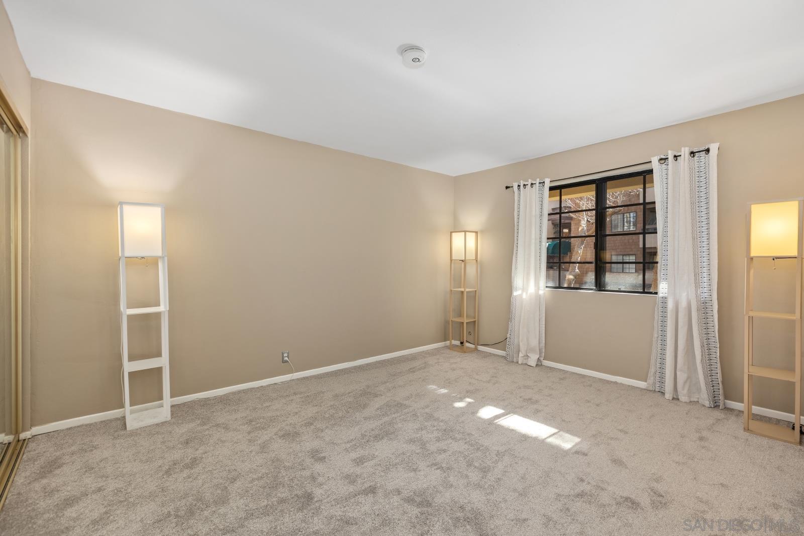 Detail Gallery Image 9 of 25 For 8860  Villa La Jolla Dr  105, La Jolla,  CA 92037 - 2 Beds | 2 Baths