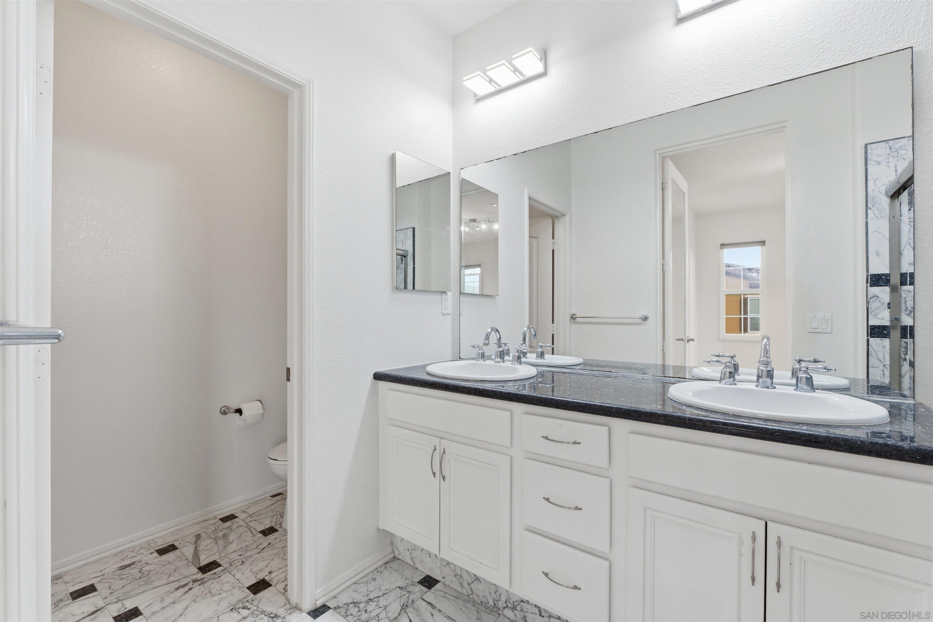 Detail Gallery Image 22 of 44 For 13049  Cadencia Pl, San Diego,  CA 92130 - 4 Beds | 2/1 Baths