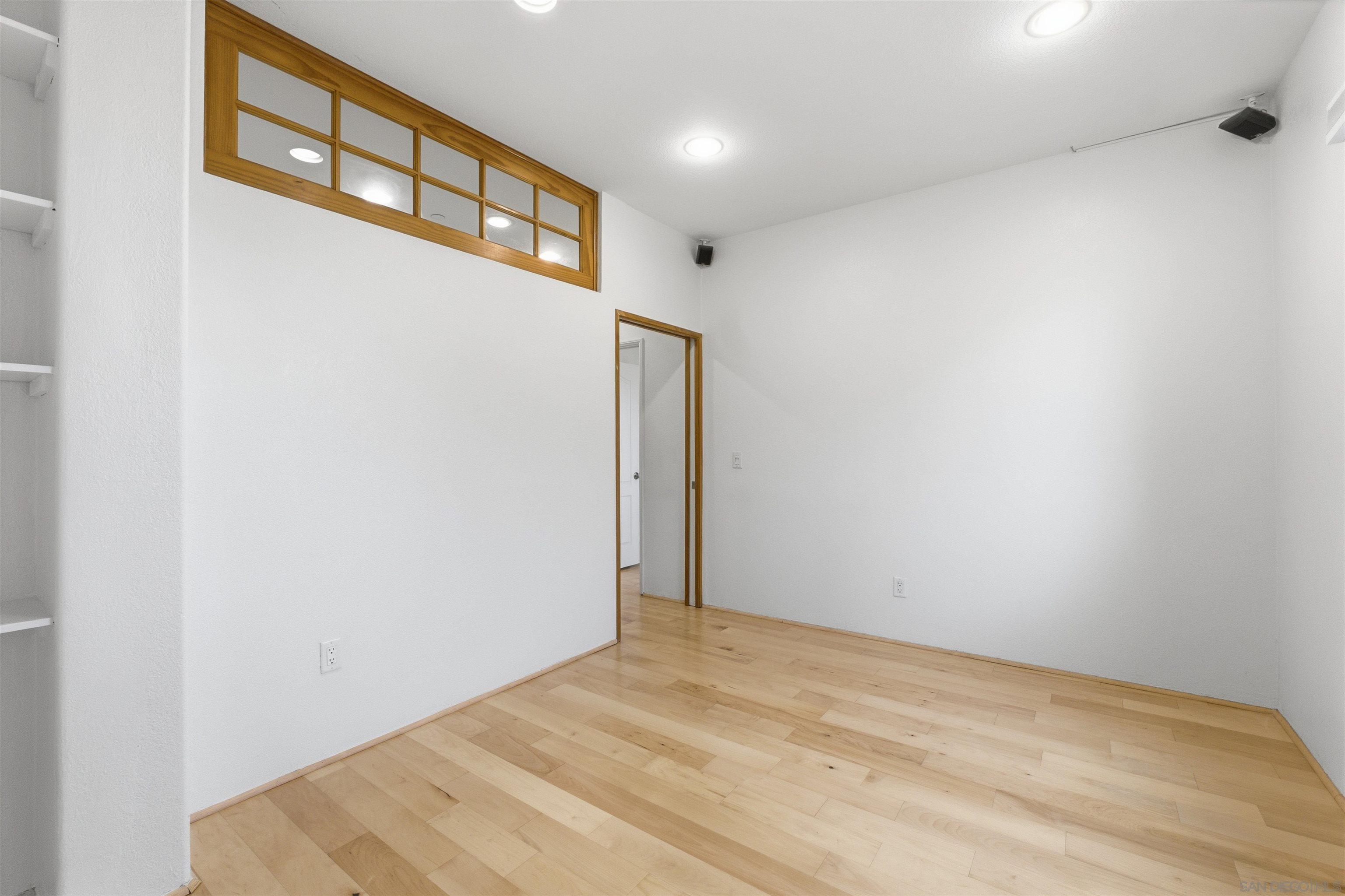 Detail Gallery Image 24 of 44 For 13049  Cadencia Pl, San Diego,  CA 92130 - 4 Beds | 2/1 Baths