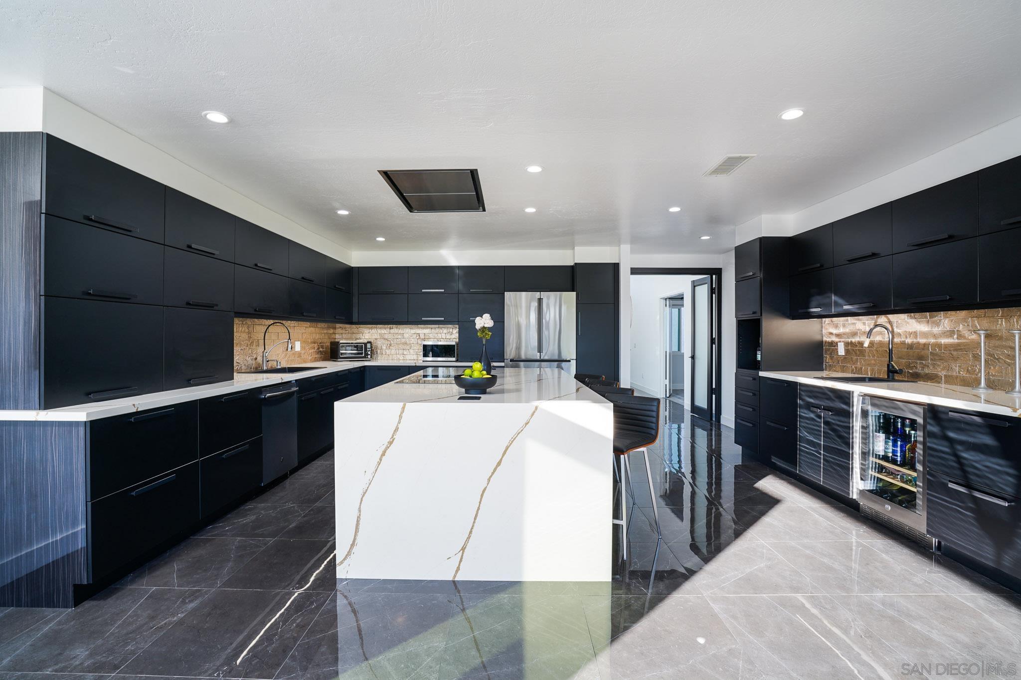 Detail Gallery Image 16 of 39 For 1517  Shields Ave, Encinitas,  CA 92024 - 4 Beds | 2 Baths