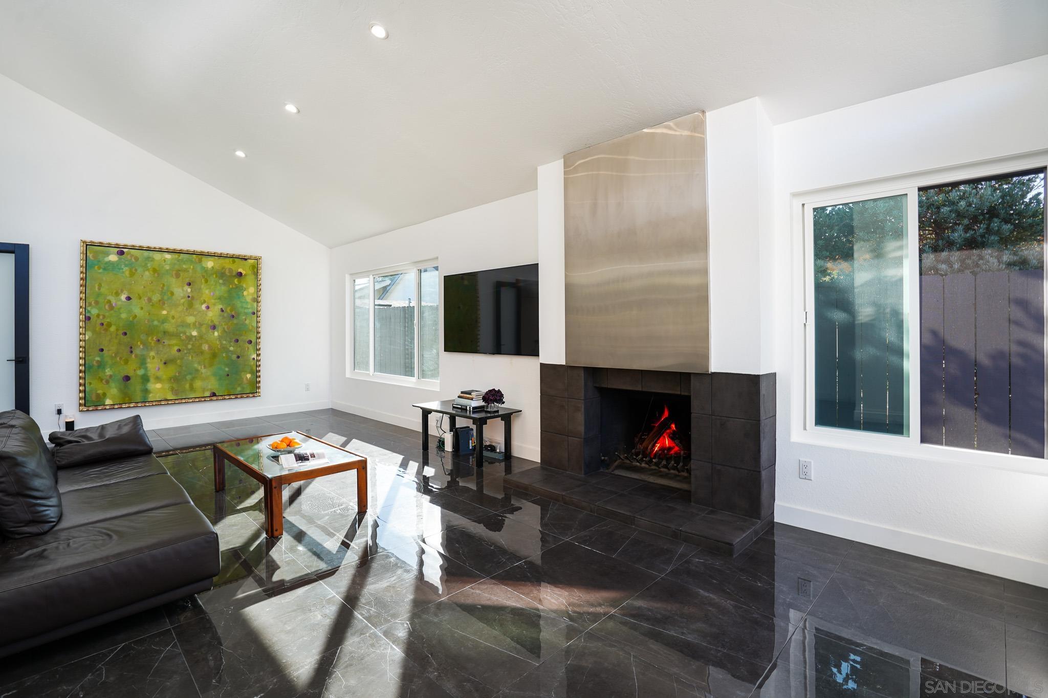 Detail Gallery Image 7 of 39 For 1517  Shields Ave, Encinitas,  CA 92024 - 4 Beds | 2 Baths