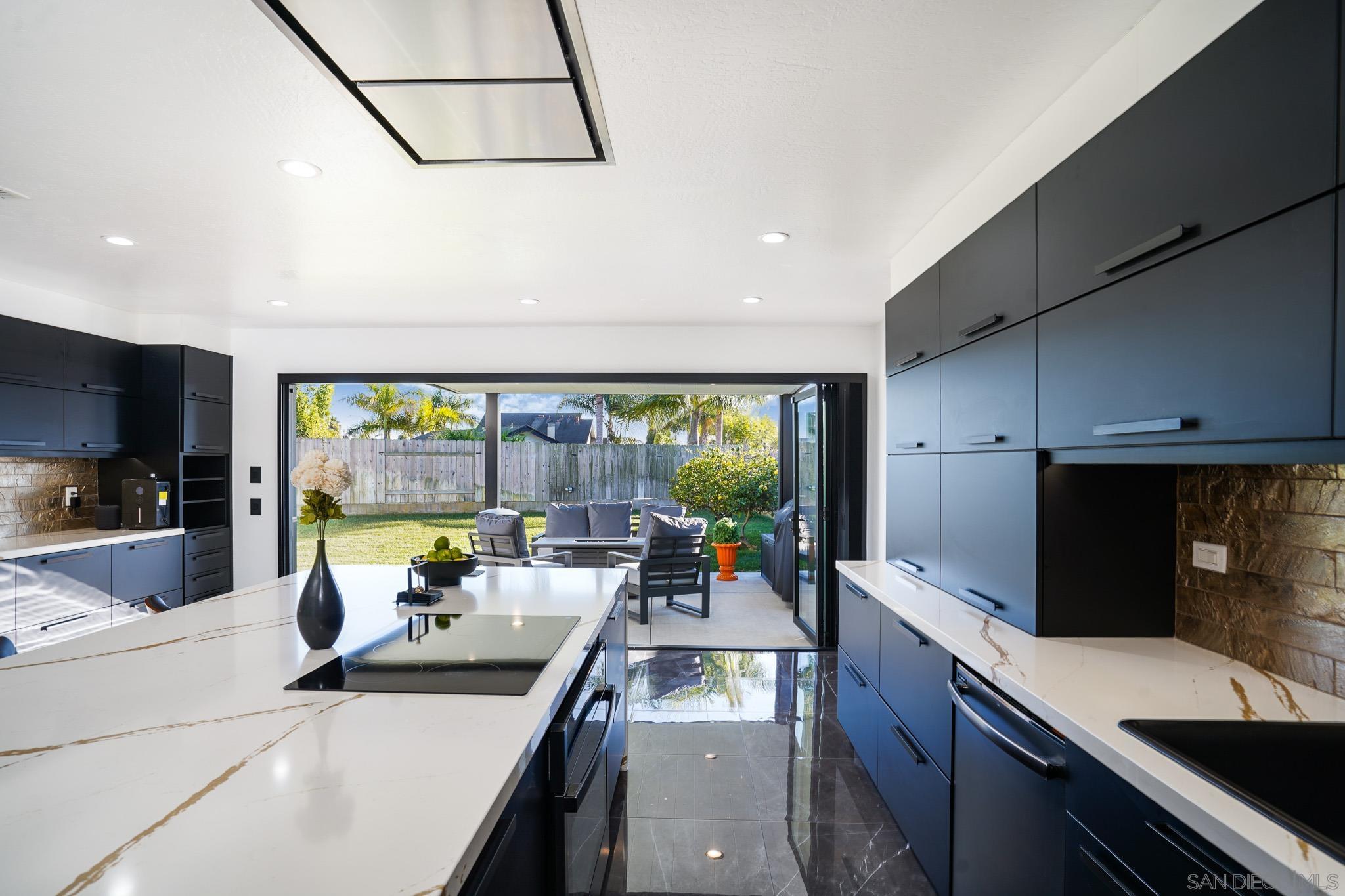 Detail Gallery Image 8 of 39 For 1517  Shields Ave, Encinitas,  CA 92024 - 4 Beds | 2 Baths