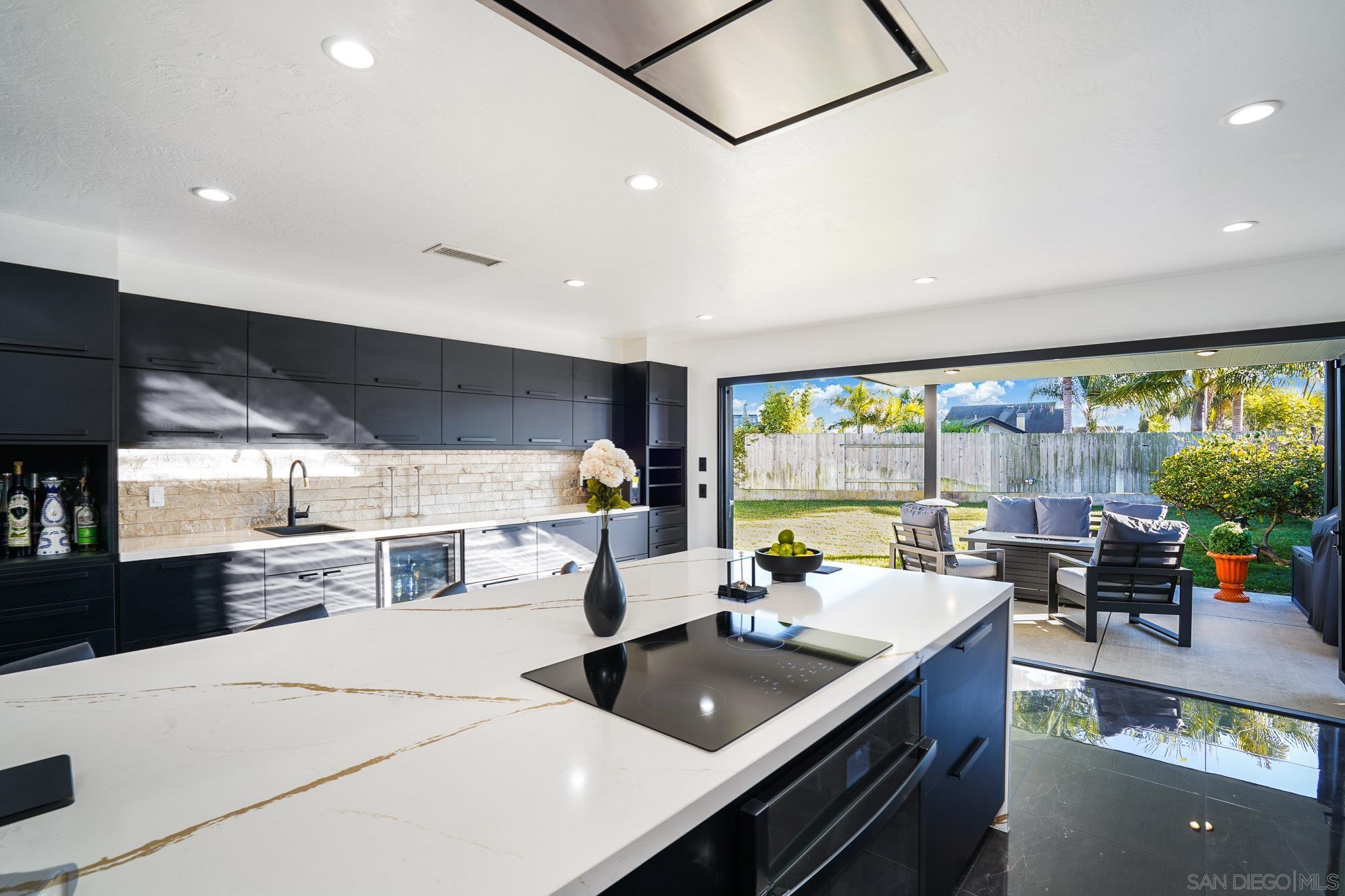 Detail Gallery Image 9 of 39 For 1517  Shields Ave, Encinitas,  CA 92024 - 4 Beds | 2 Baths