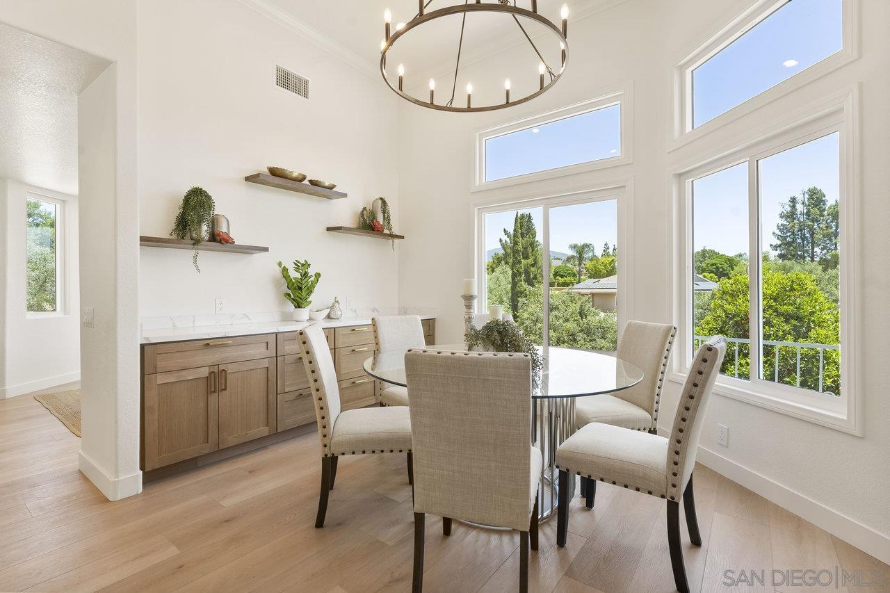 Detail Gallery Image 12 of 54 For 2047  via Del Torrie, Alpine,  CA 91901 - 4 Beds | 3/1 Baths