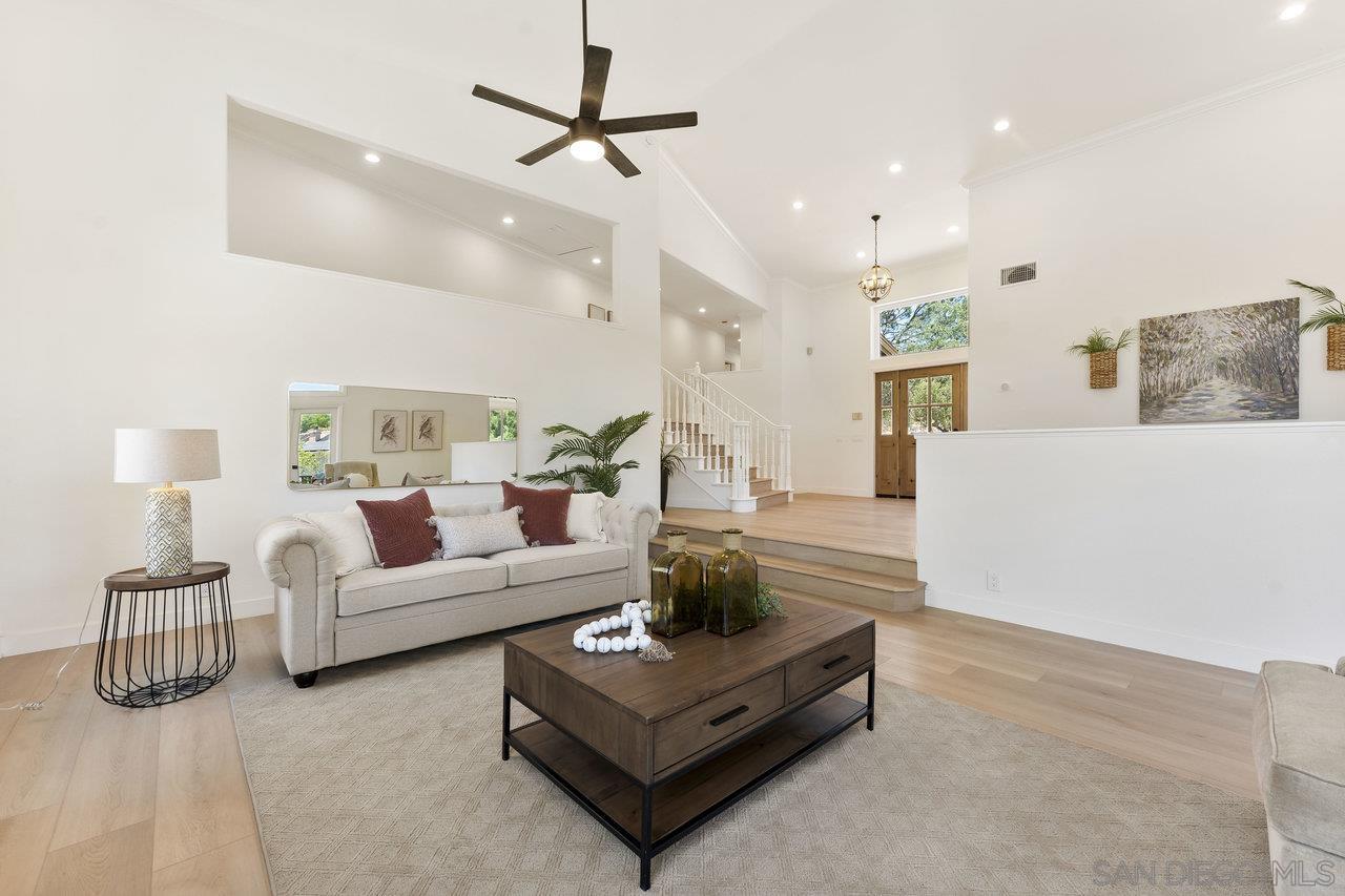 Detail Gallery Image 8 of 54 For 2047  via Del Torrie, Alpine,  CA 91901 - 4 Beds | 3/1 Baths