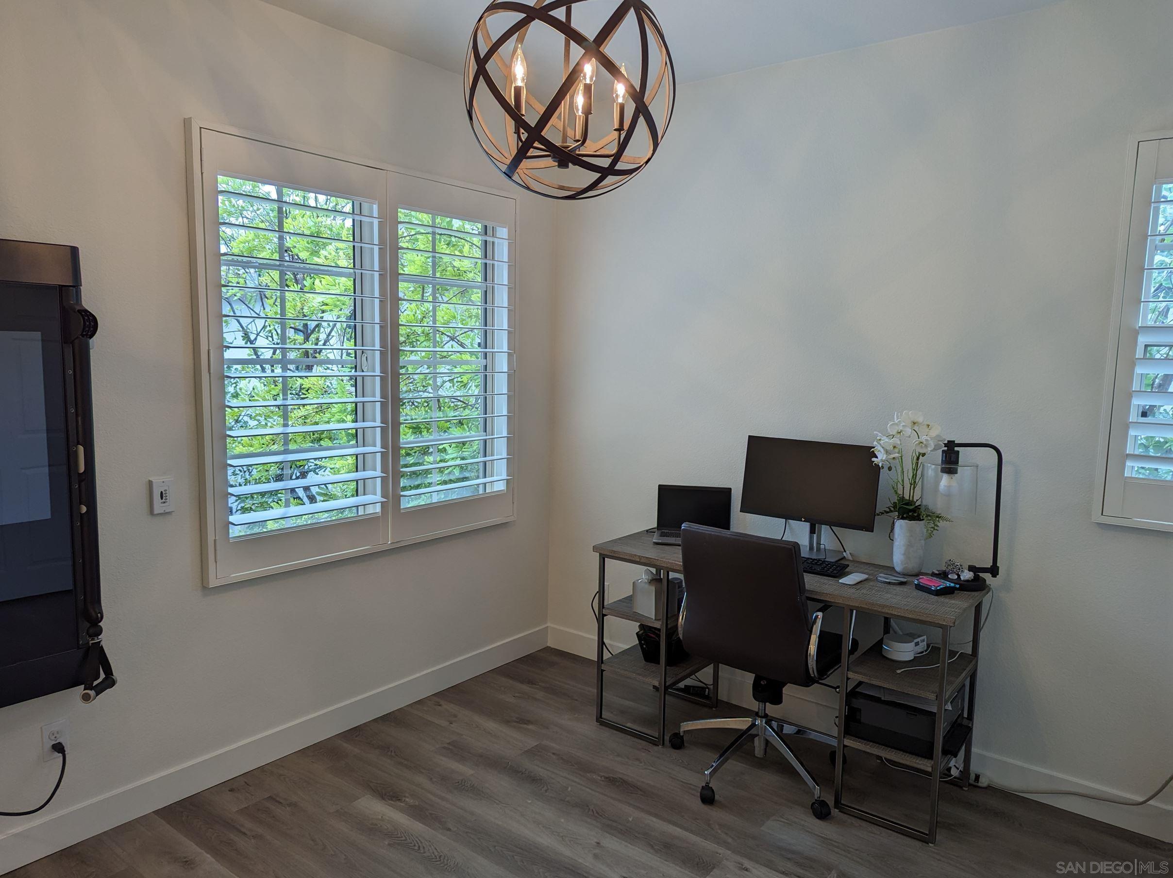 Detail Gallery Image 13 of 24 For 15753  Sprecklels Pl, San Diego,  CA 92127 - 3 Beds | 2/1 Baths