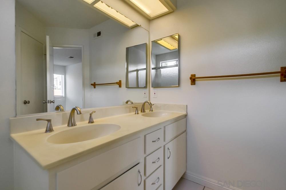 Detail Gallery Image 16 of 24 For 1765  Corte Ventana, Oceanside,  CA 92056 - 3 Beds | 2/1 Baths