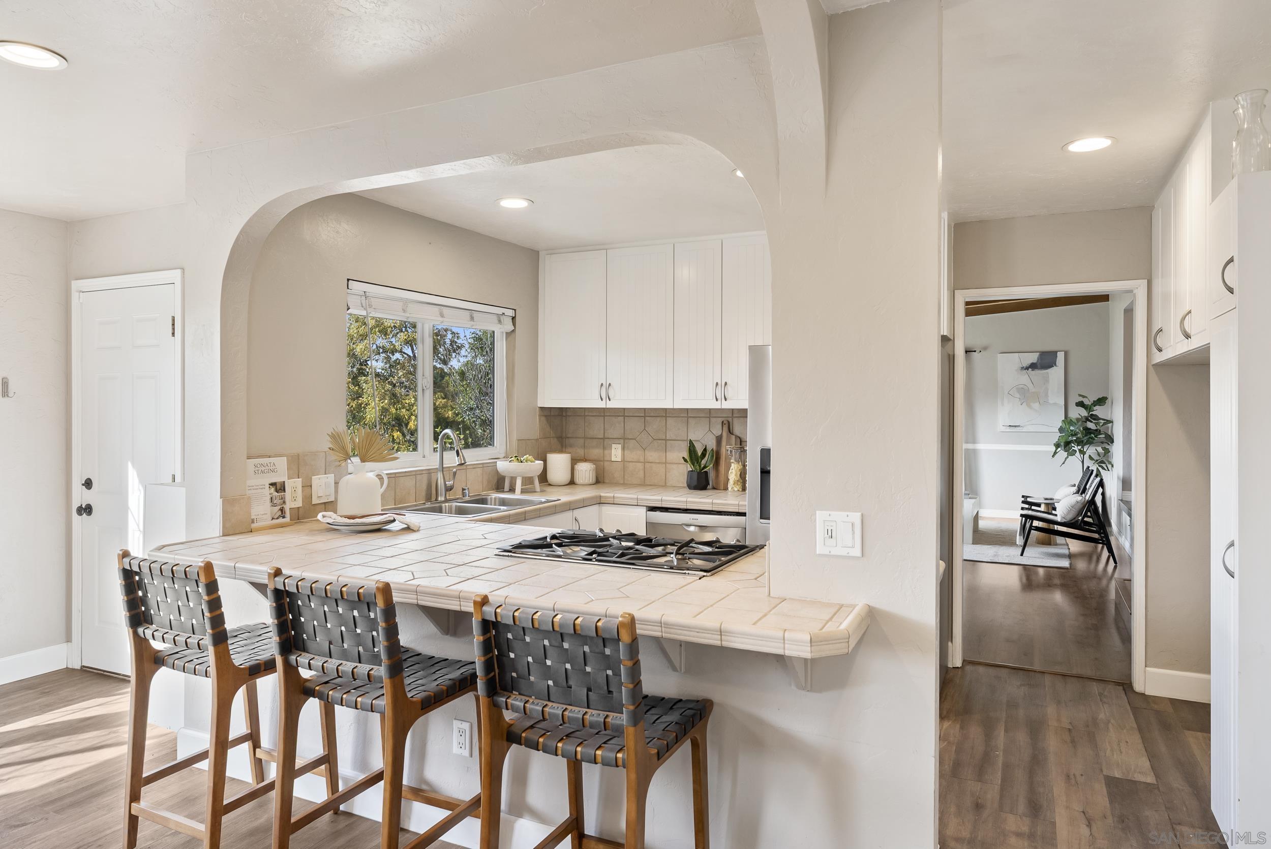 Detail Gallery Image 12 of 49 For 1701  Dayton Dr., Lemon Grove,  CA 91945 - 3 Beds | 2 Baths