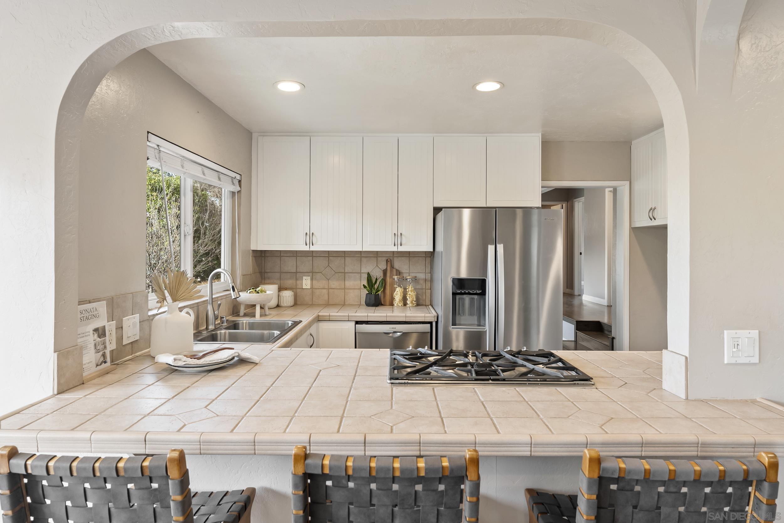 Detail Gallery Image 13 of 49 For 1701  Dayton Dr., Lemon Grove,  CA 91945 - 3 Beds | 2 Baths