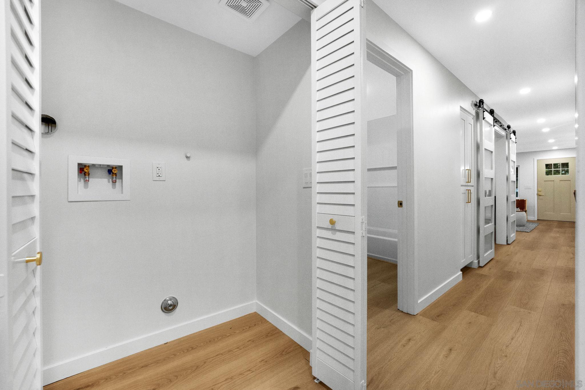 Detail Gallery Image 14 of 27 For 3728  Cherokee Ave, San Diego,  CA 92104 - 4 Beds | 2 Baths