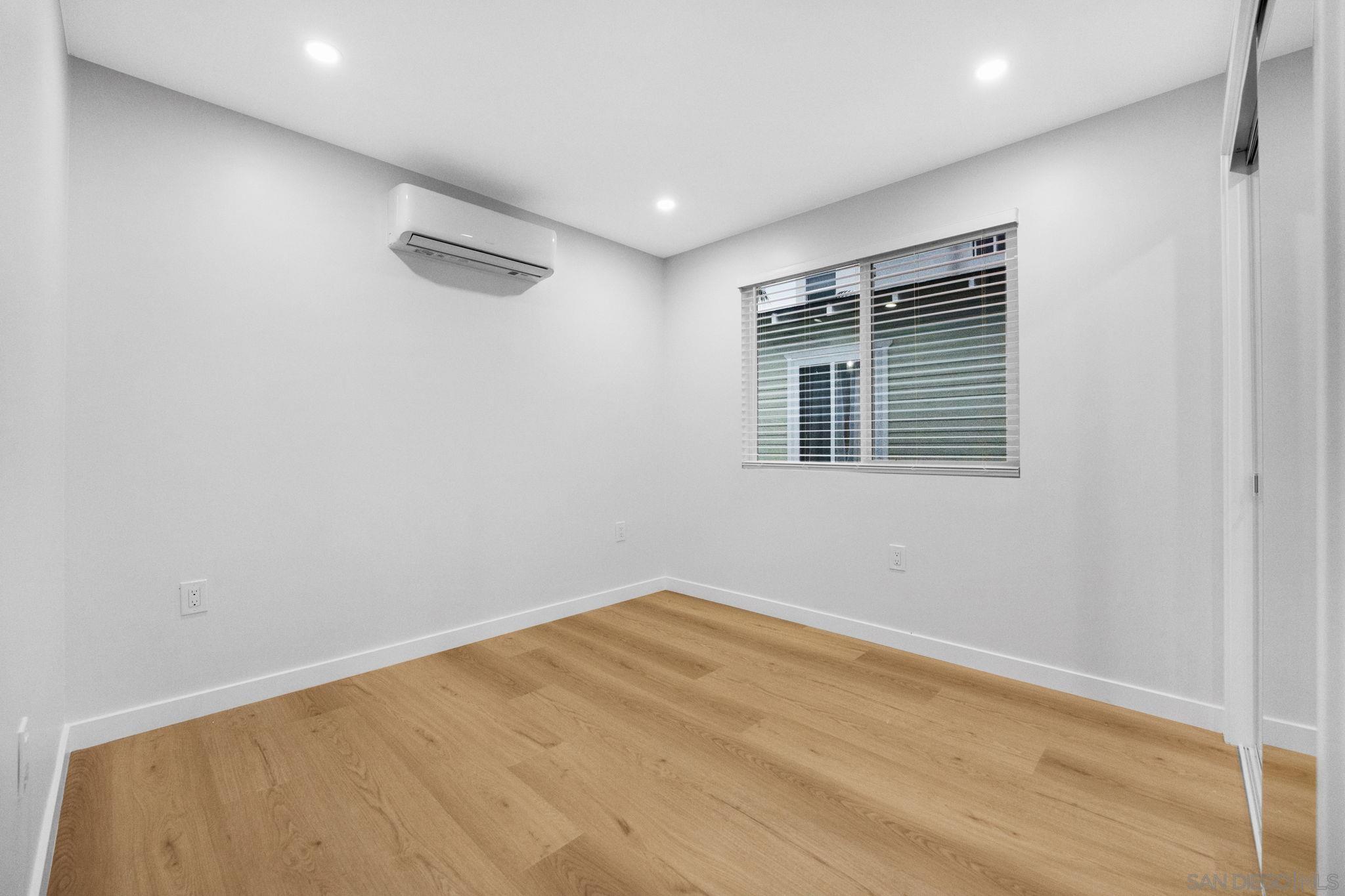 Detail Gallery Image 15 of 27 For 3728  Cherokee Ave, San Diego,  CA 92104 - 4 Beds | 2 Baths