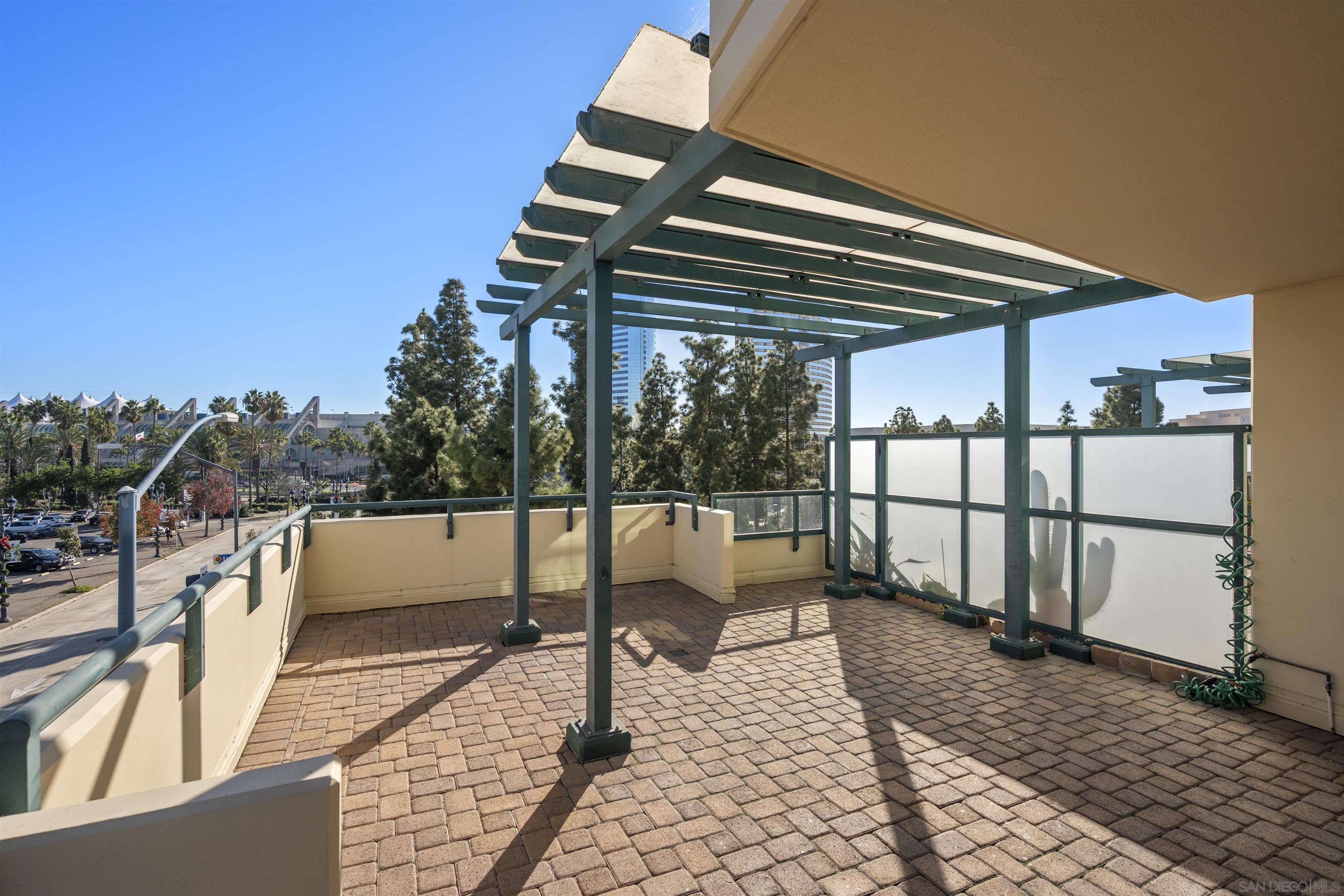 Detail Gallery Image 2 of 49 For 510  1st Ave  #302,  San Diego,  CA 92101 - 2 Beds | 2 Baths