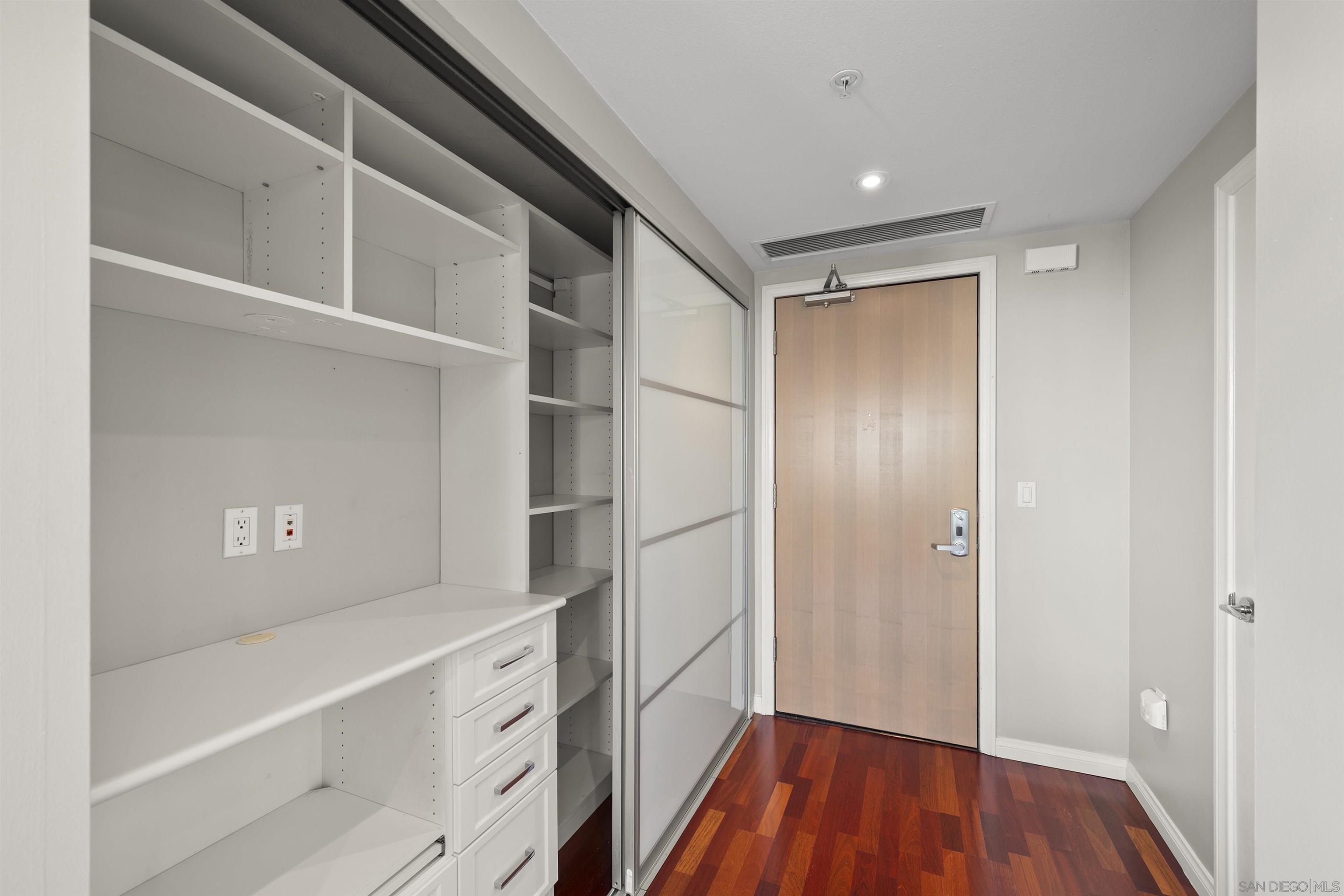 Detail Gallery Image 13 of 49 For 510  1st Ave  #302,  San Diego,  CA 92101 - 2 Beds | 2 Baths