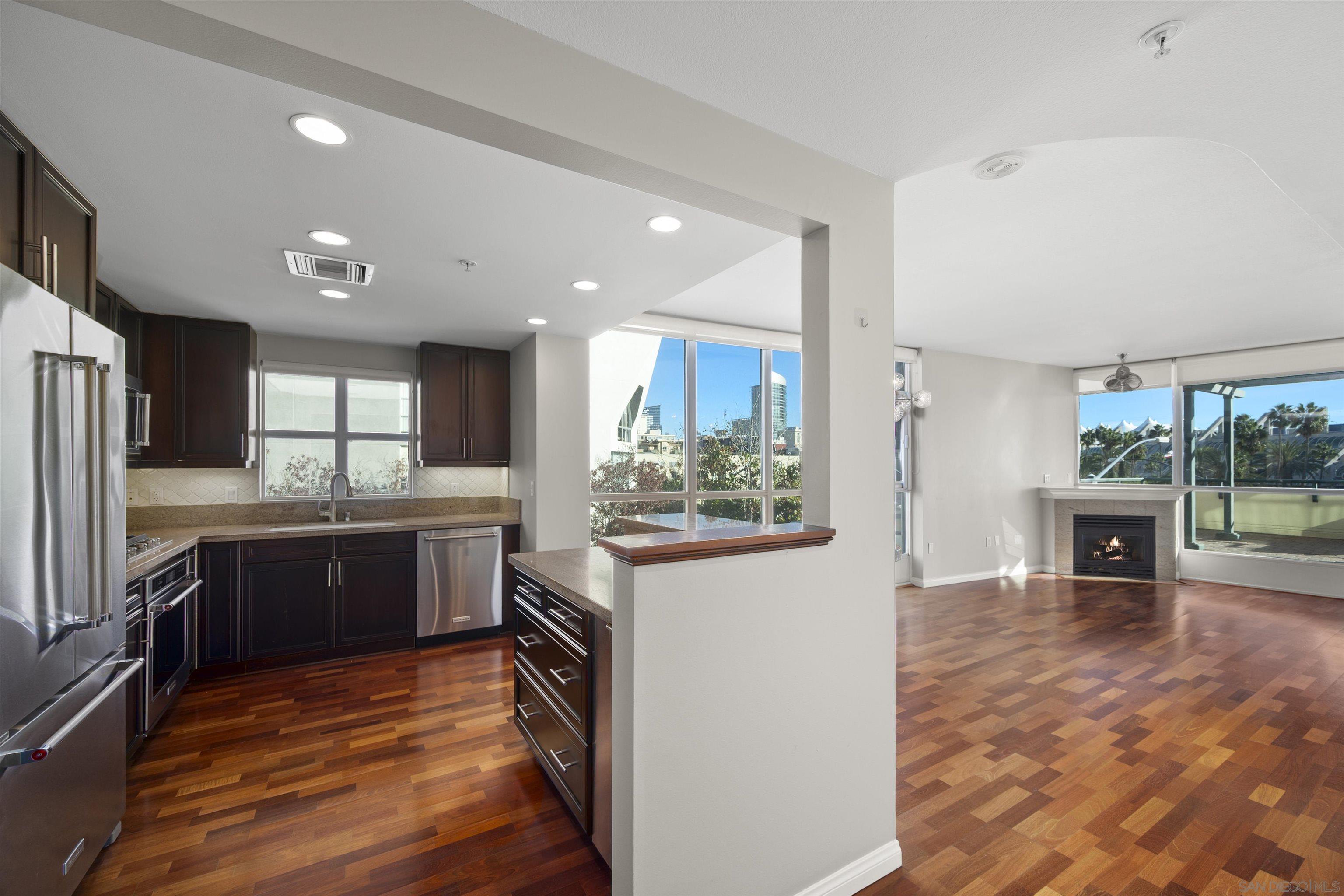 Detail Gallery Image 18 of 49 For 510  1st Ave  #302,  San Diego,  CA 92101 - 2 Beds | 2 Baths
